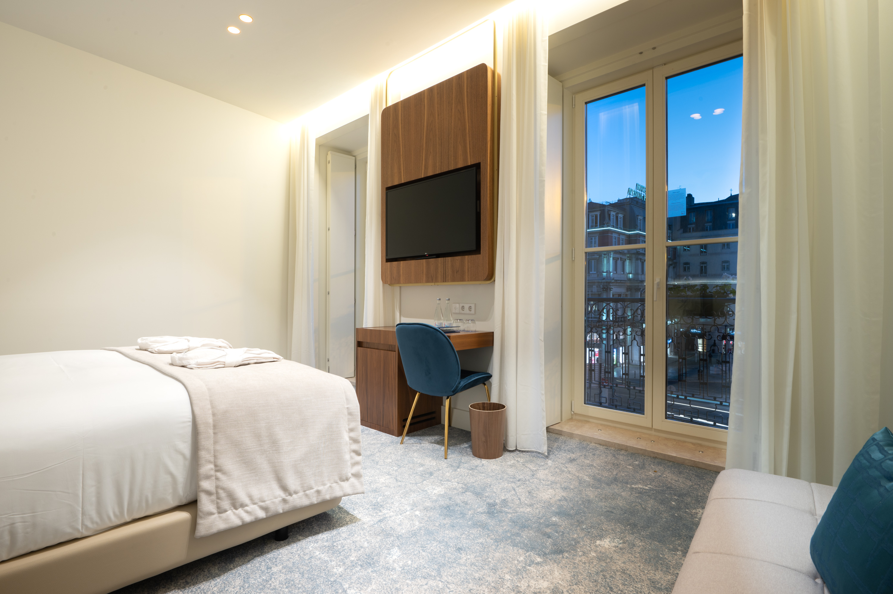 Double or Twin Deluxe with Balcony