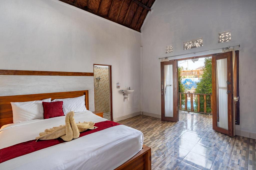 Double Deluxe Pool View