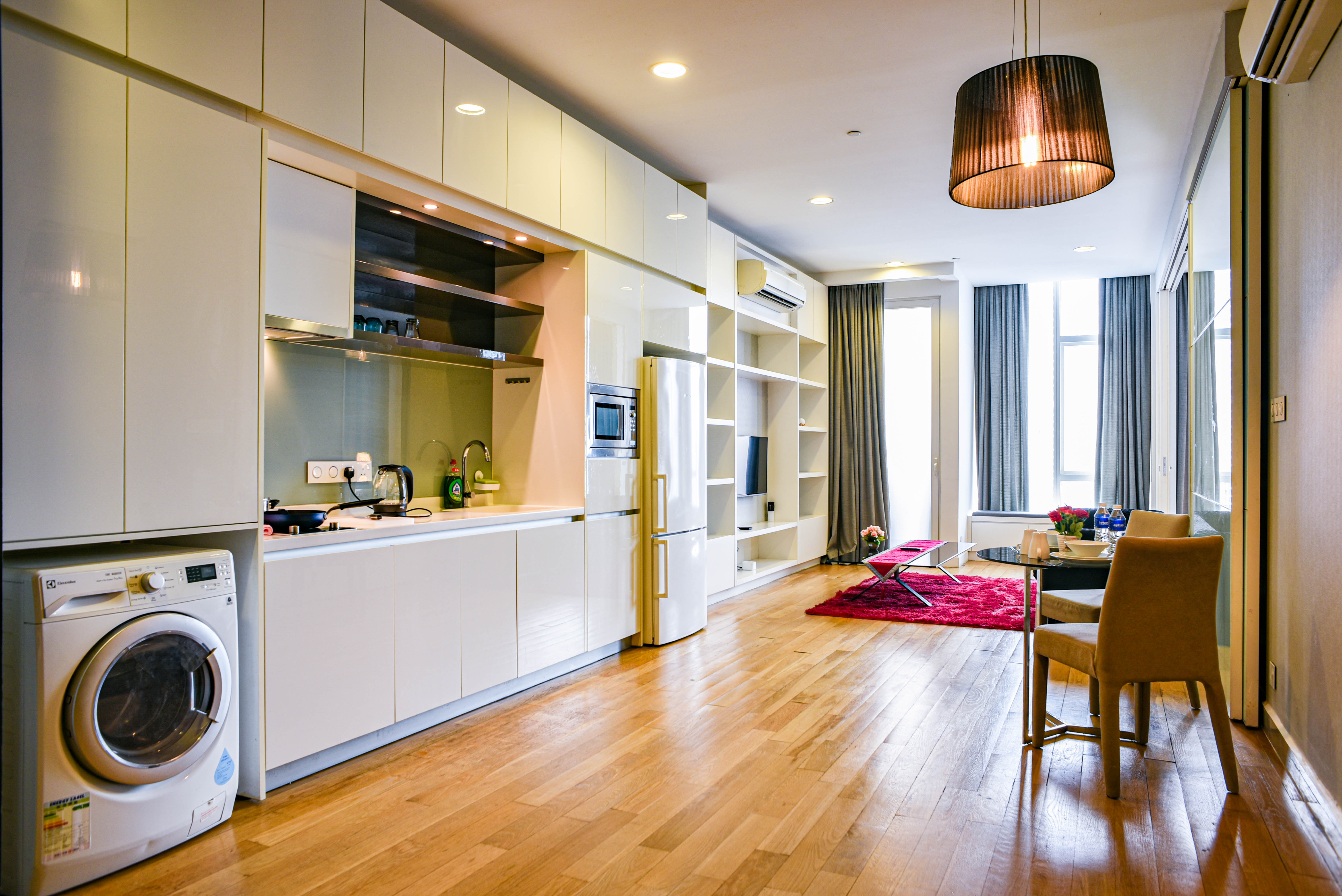 Suite Three Bedrooms Two Bathrooms