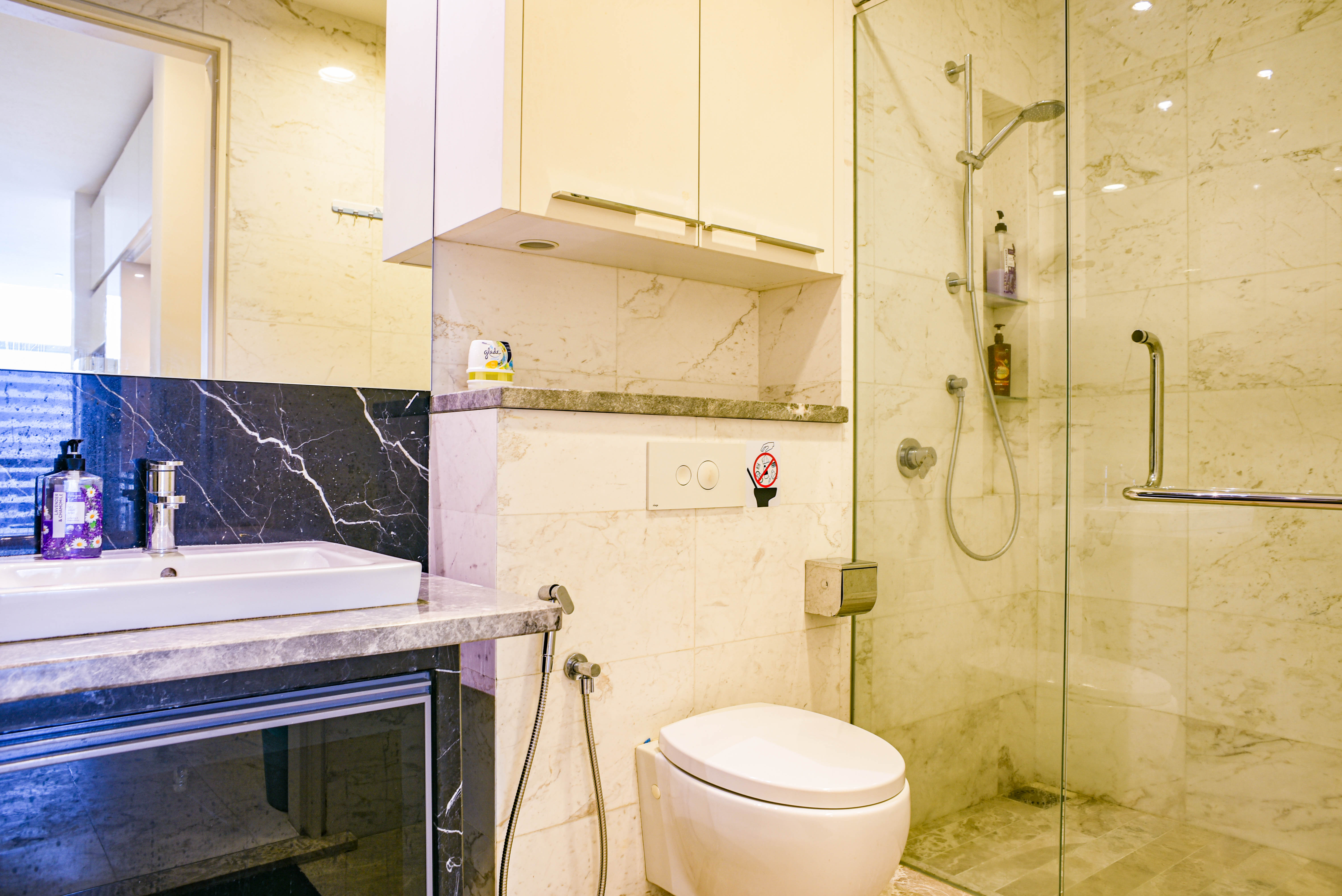 Suite Three Bedrooms Two Bathrooms