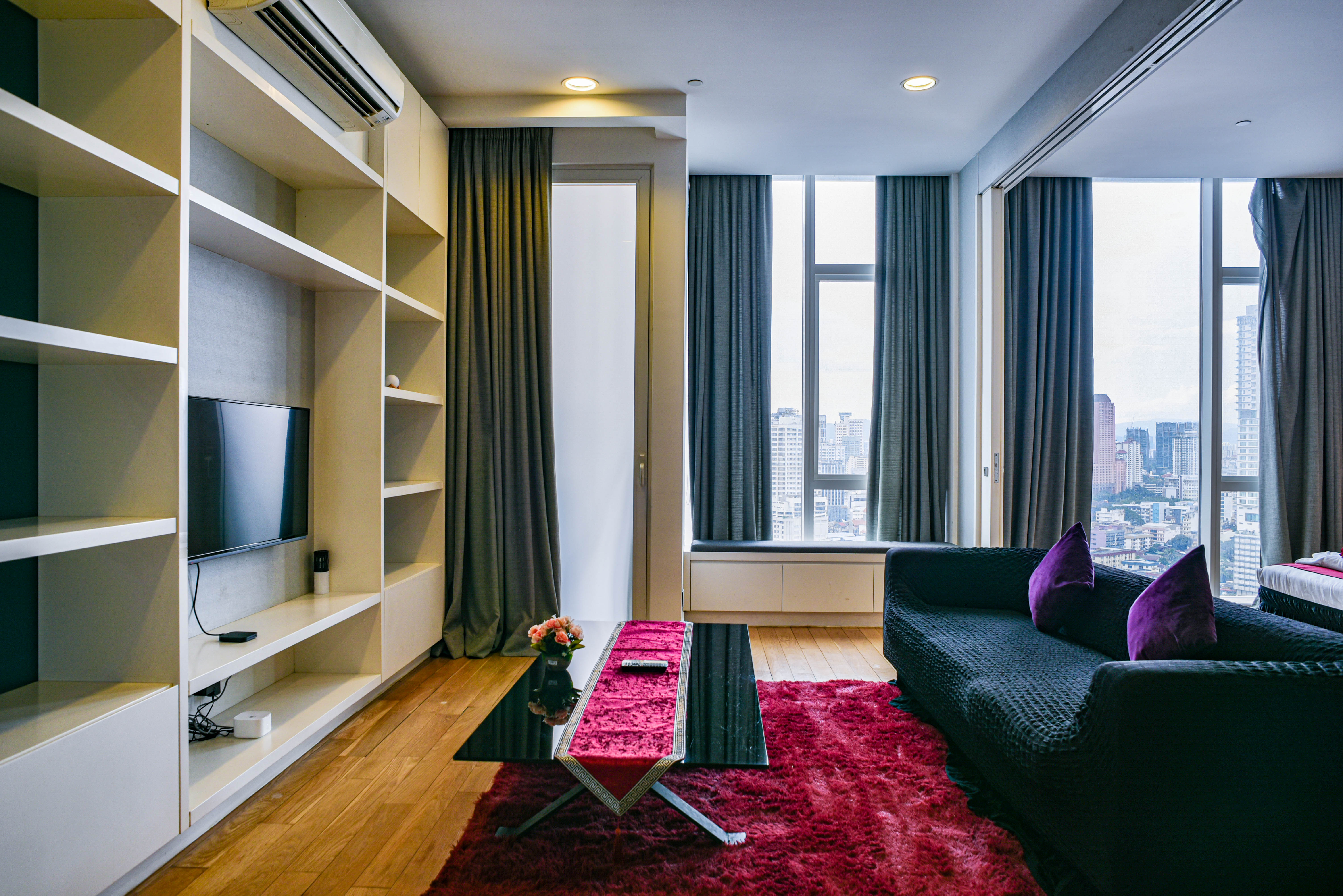 Suite Three Bedrooms Two Bathrooms