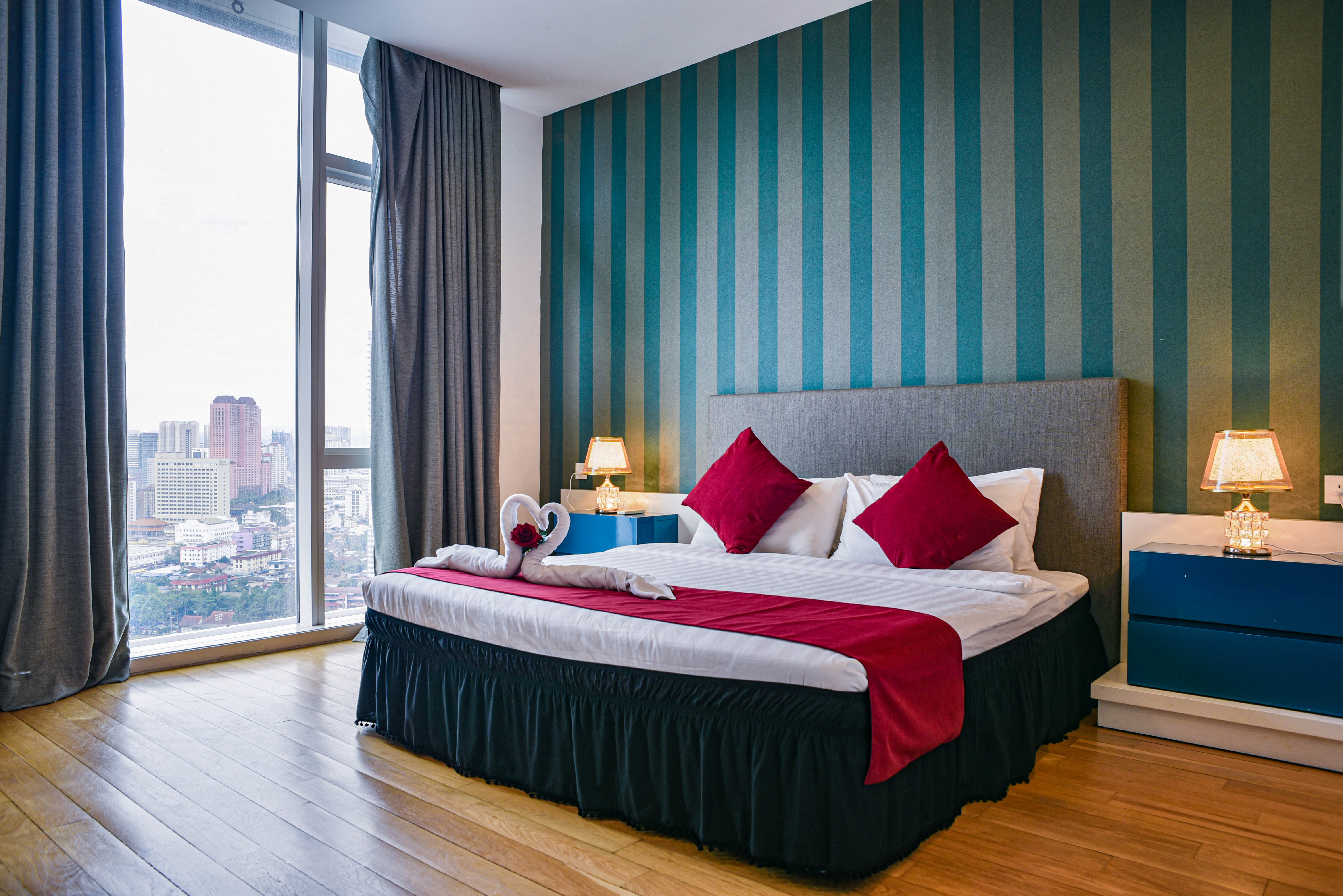 Suite Deluxe King Bed