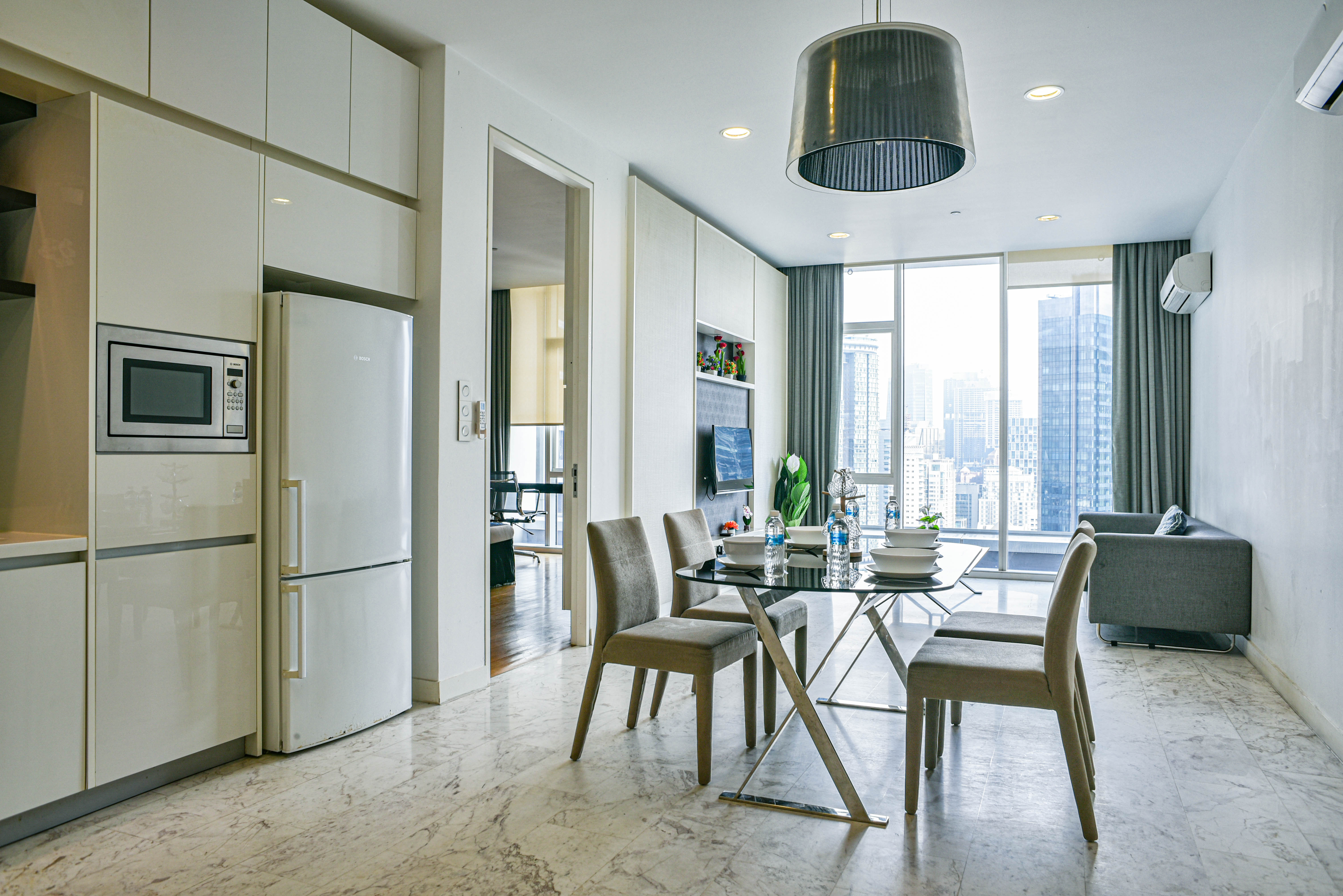 Suite Three Bedrooms Three Bathrooms