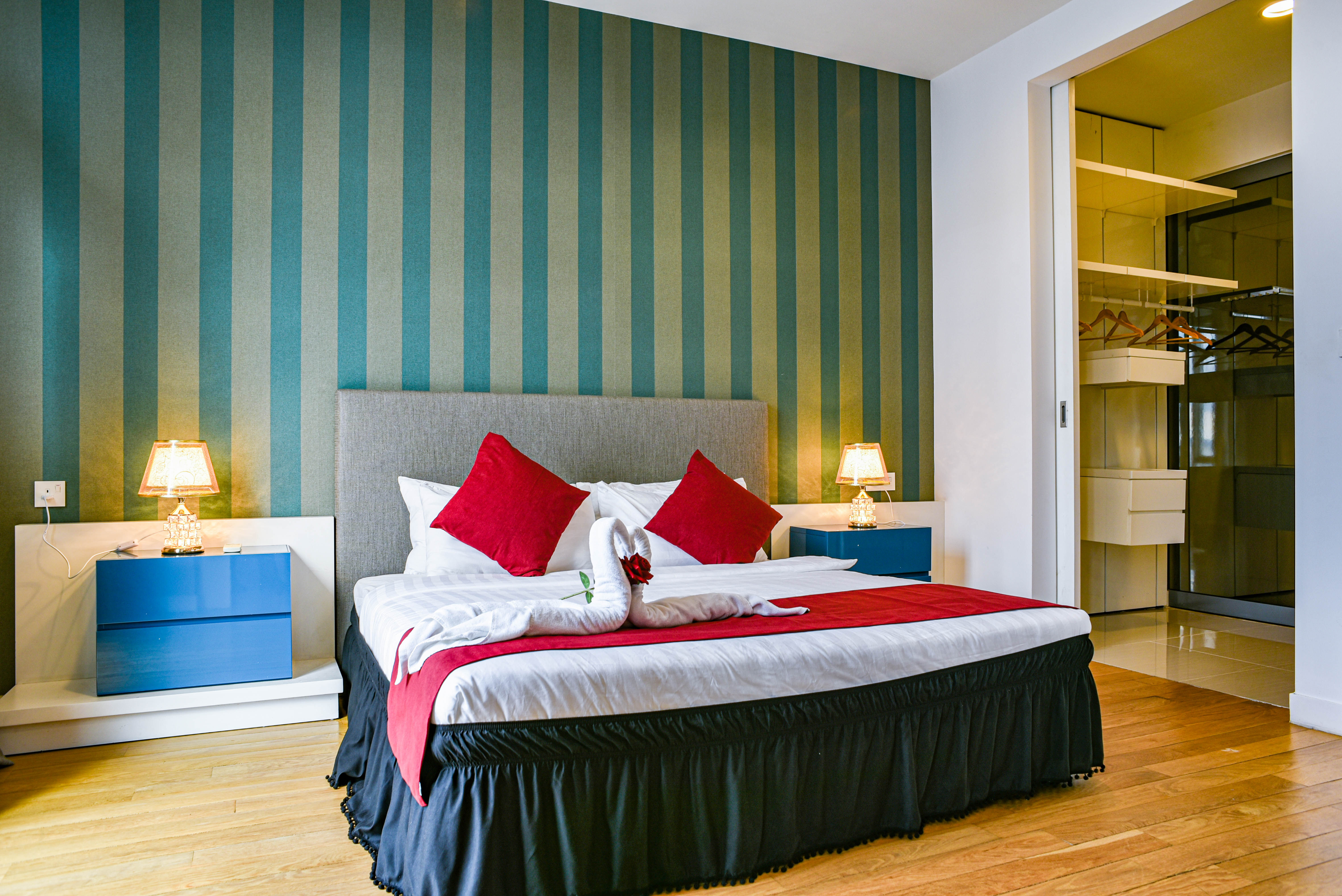 Suite Three Bedrooms Two Bathrooms