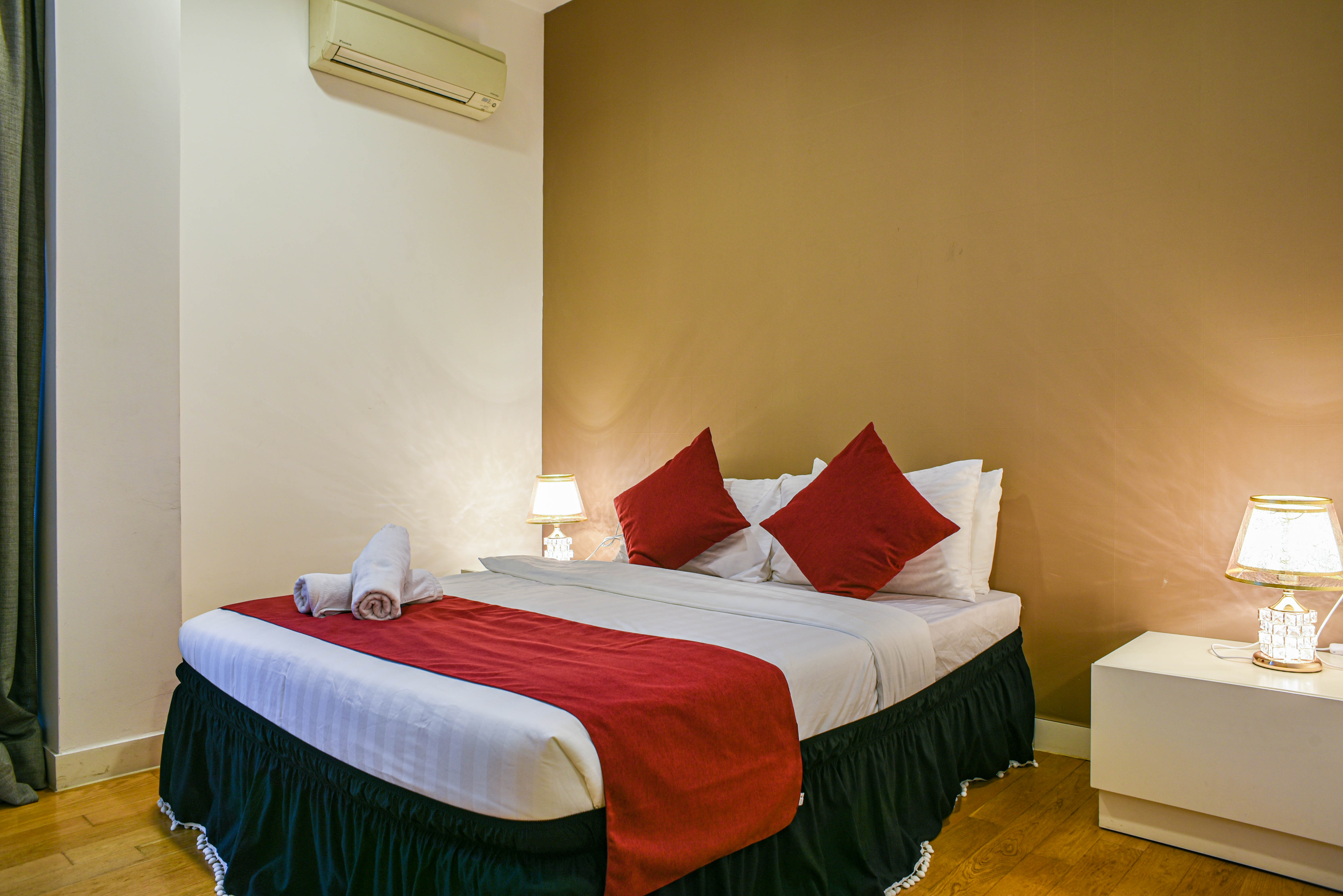 Suite Deluxe King Bed