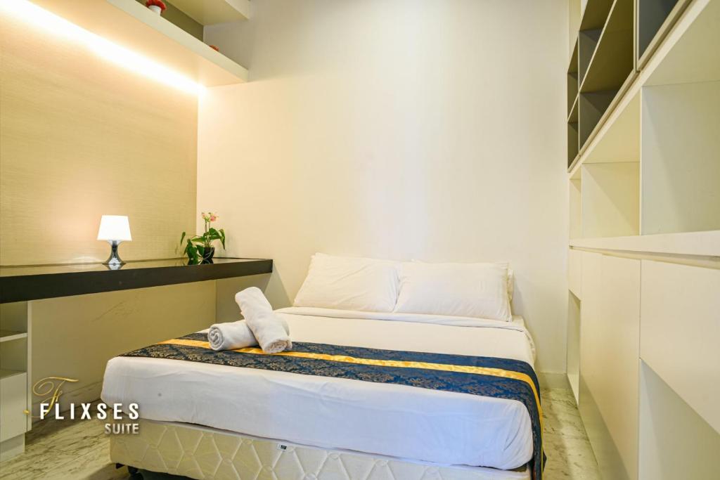 Suite Three Bedrooms Two Bathrooms