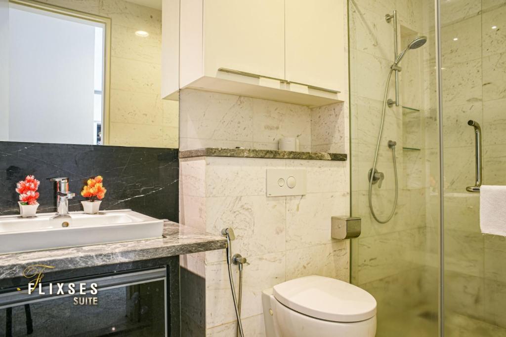 Suite Three Bedrooms Three Bathrooms