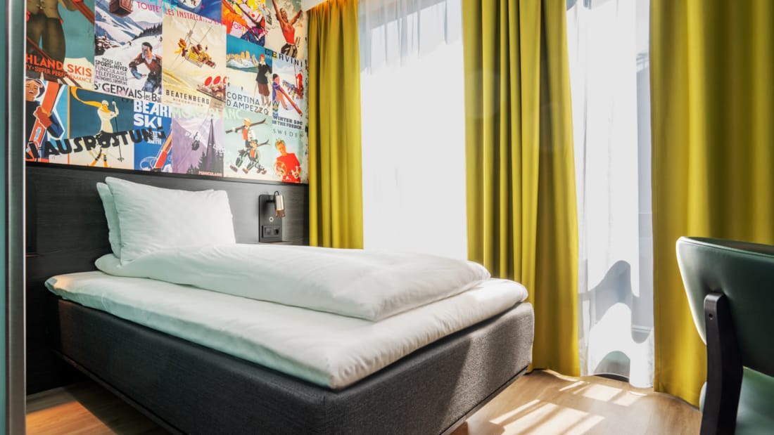 Double Queen Bed Non Smoking