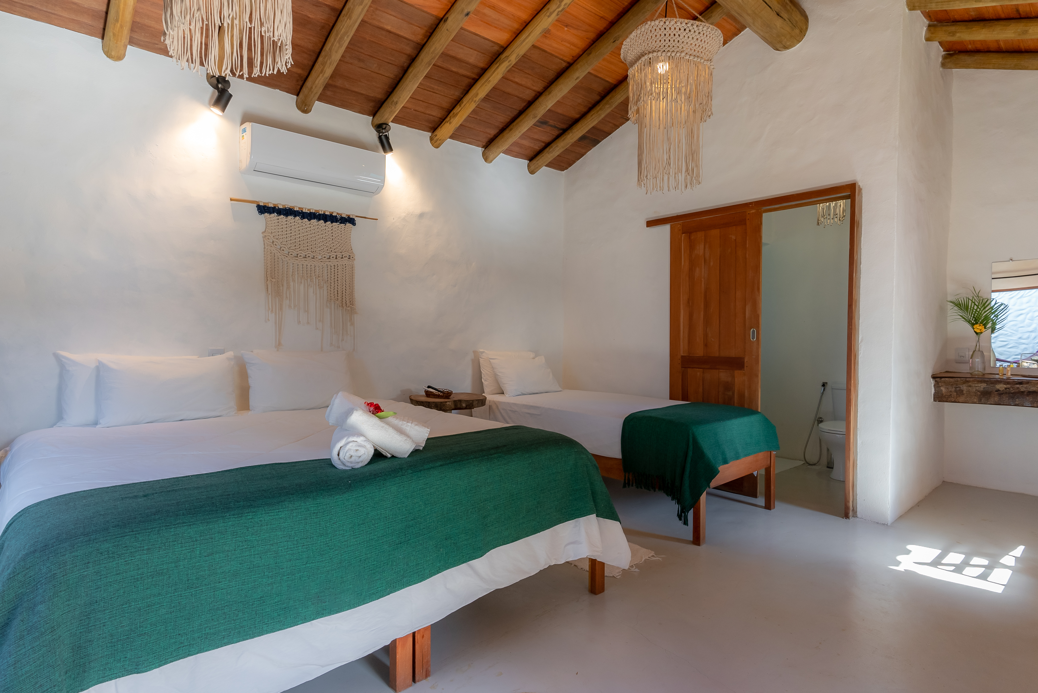 Triple King Bed One Bedroom 