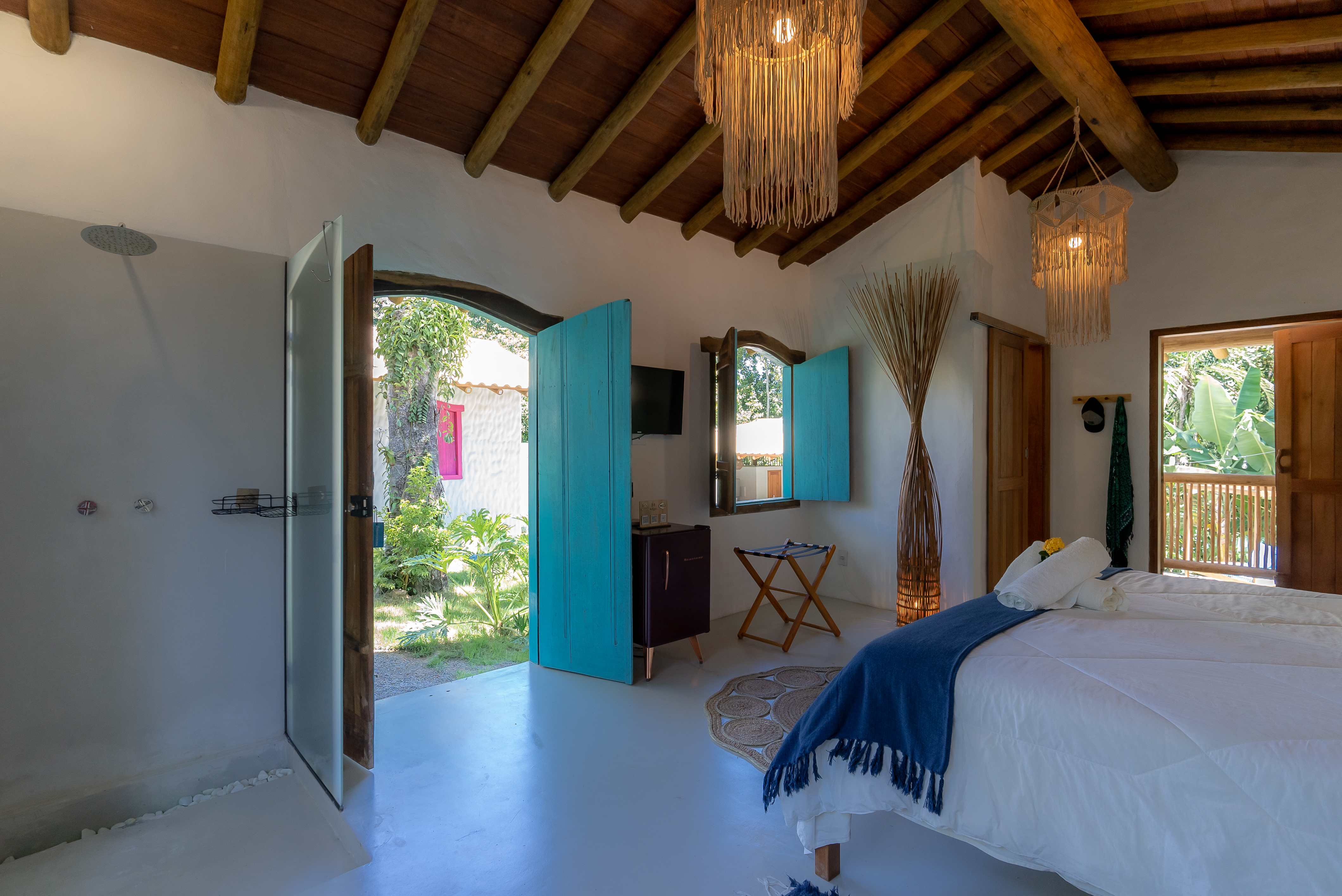 Suite Deluxe Pool View