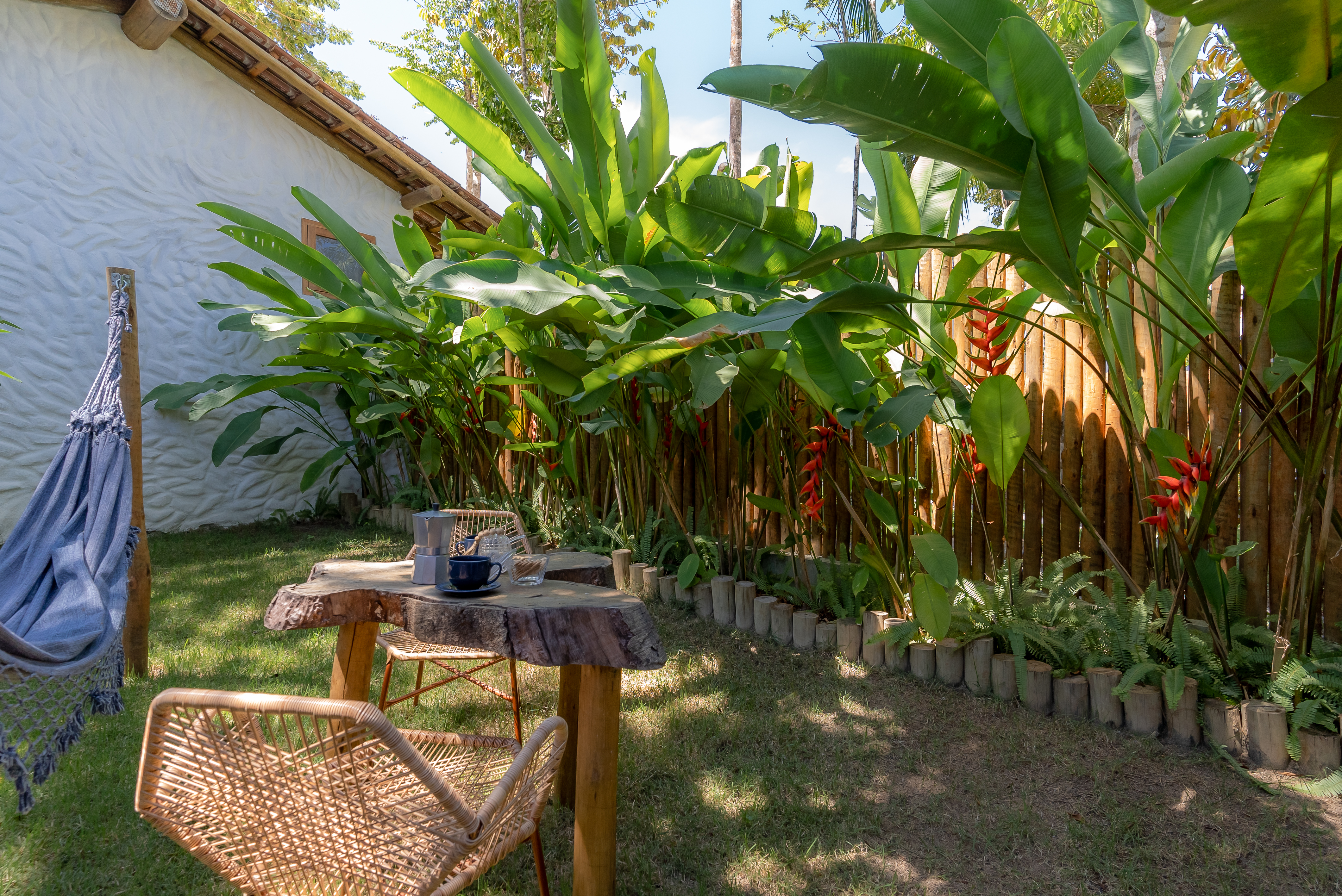 Suite Deluxe Pool View