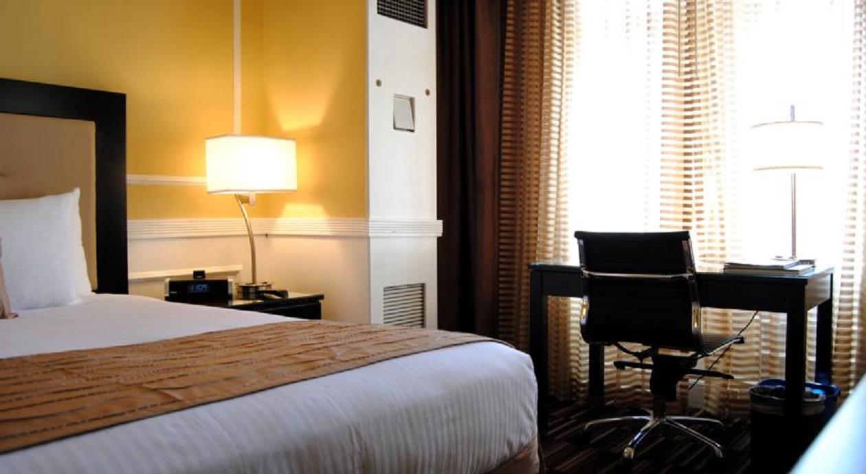 Double Deluxe King Bed