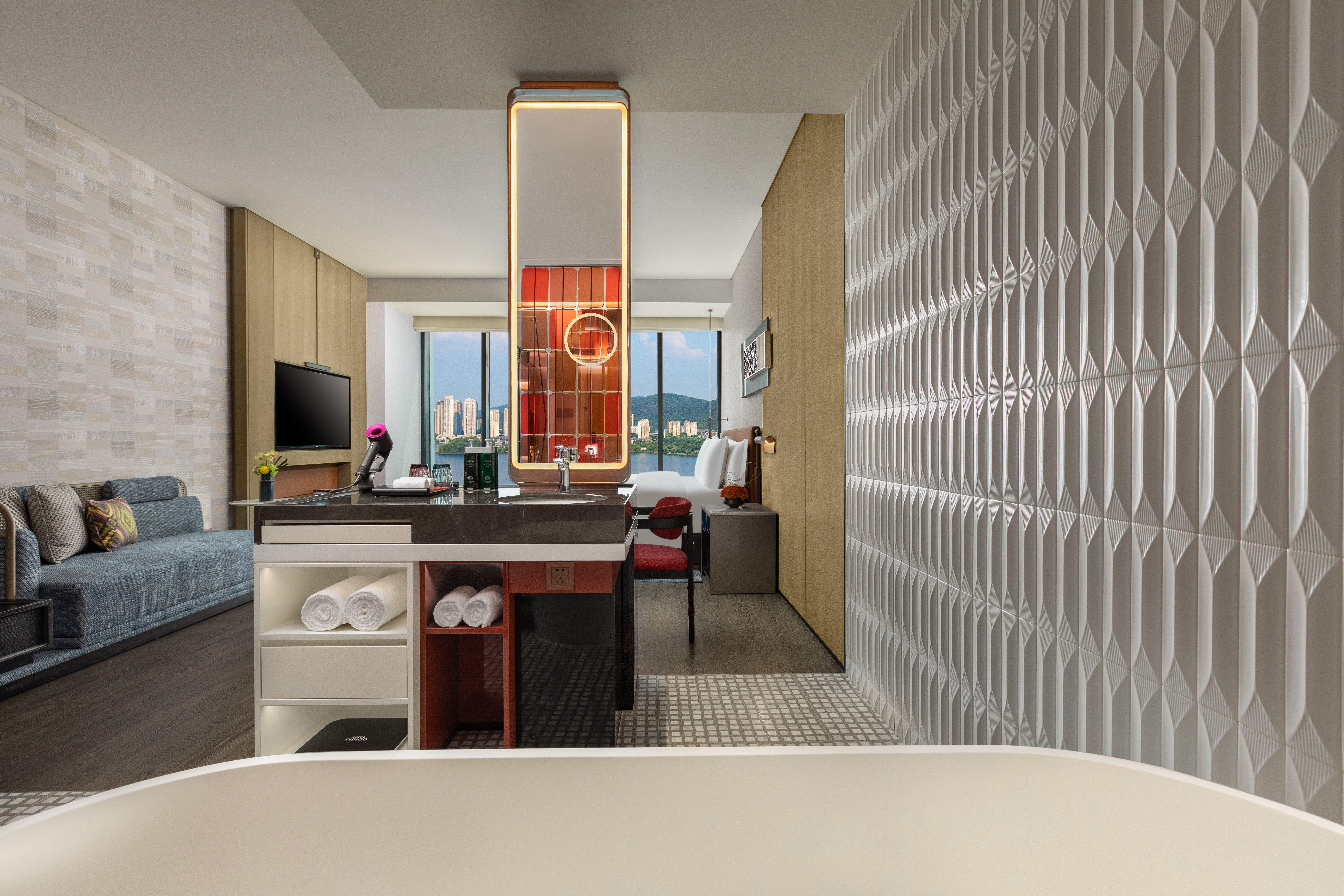 Double Premium with Views