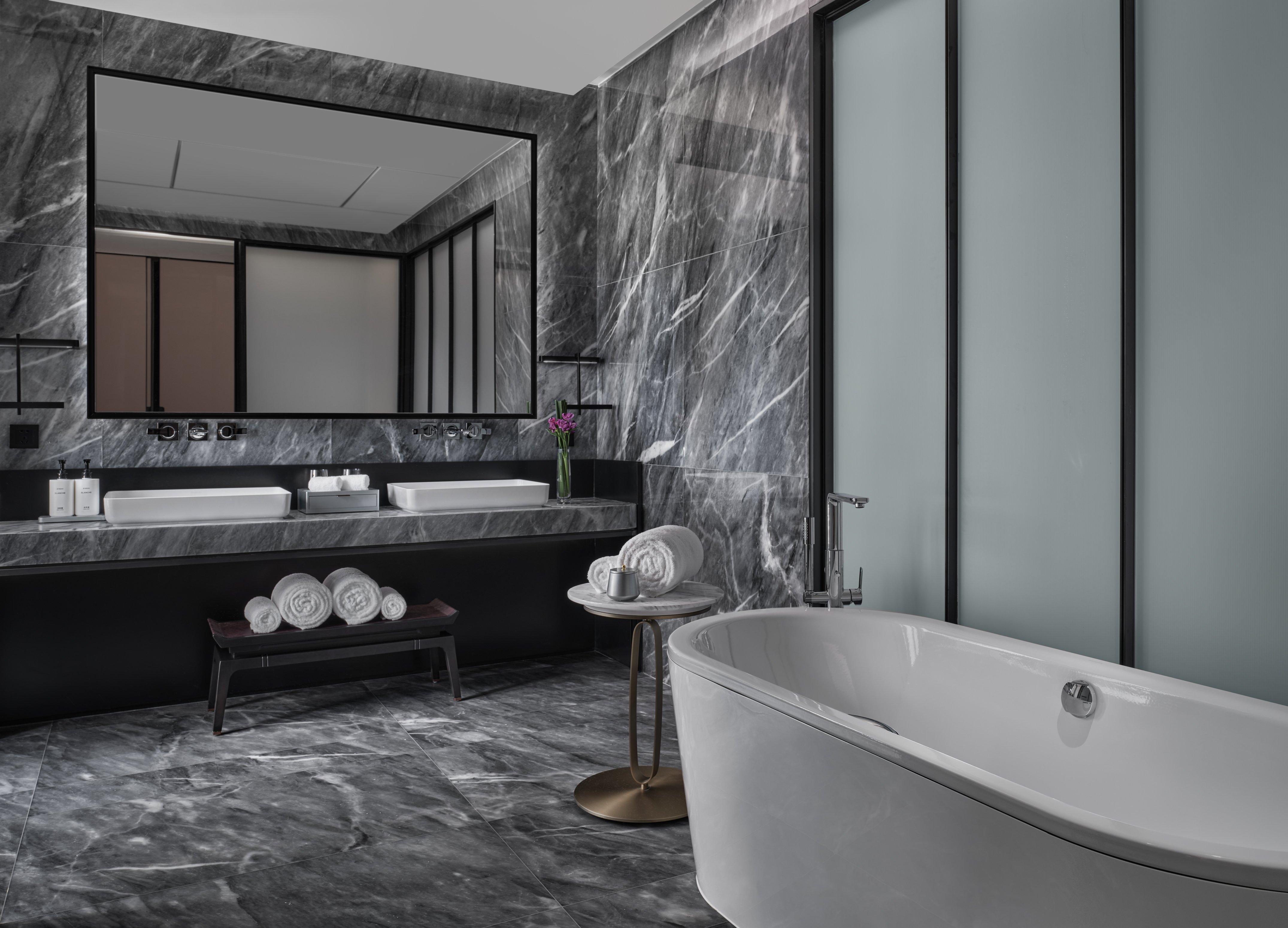 Junior Suite King Size Bed