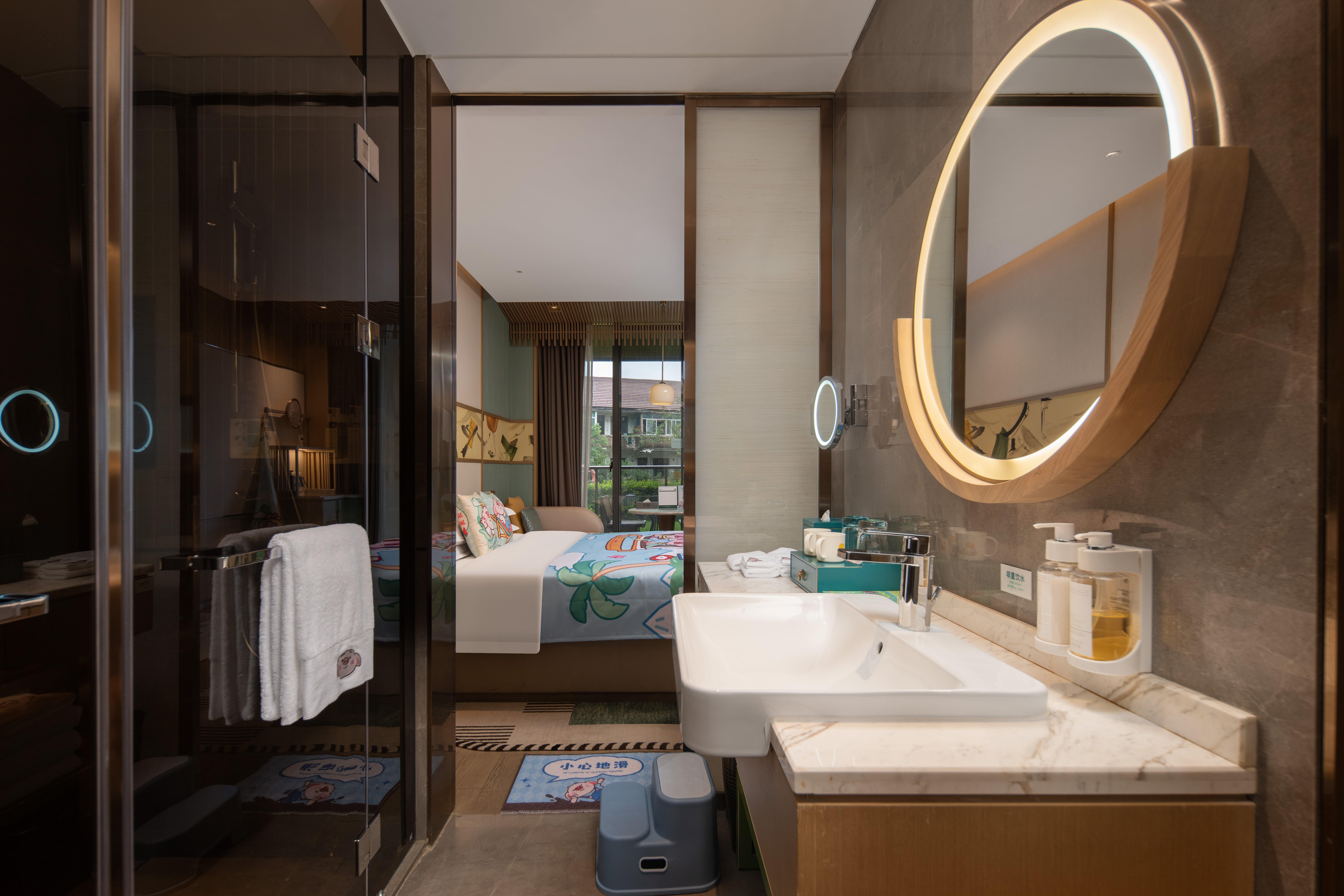 Double King Size Bed