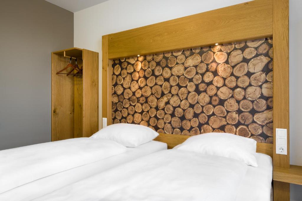 Double Executive King Bed