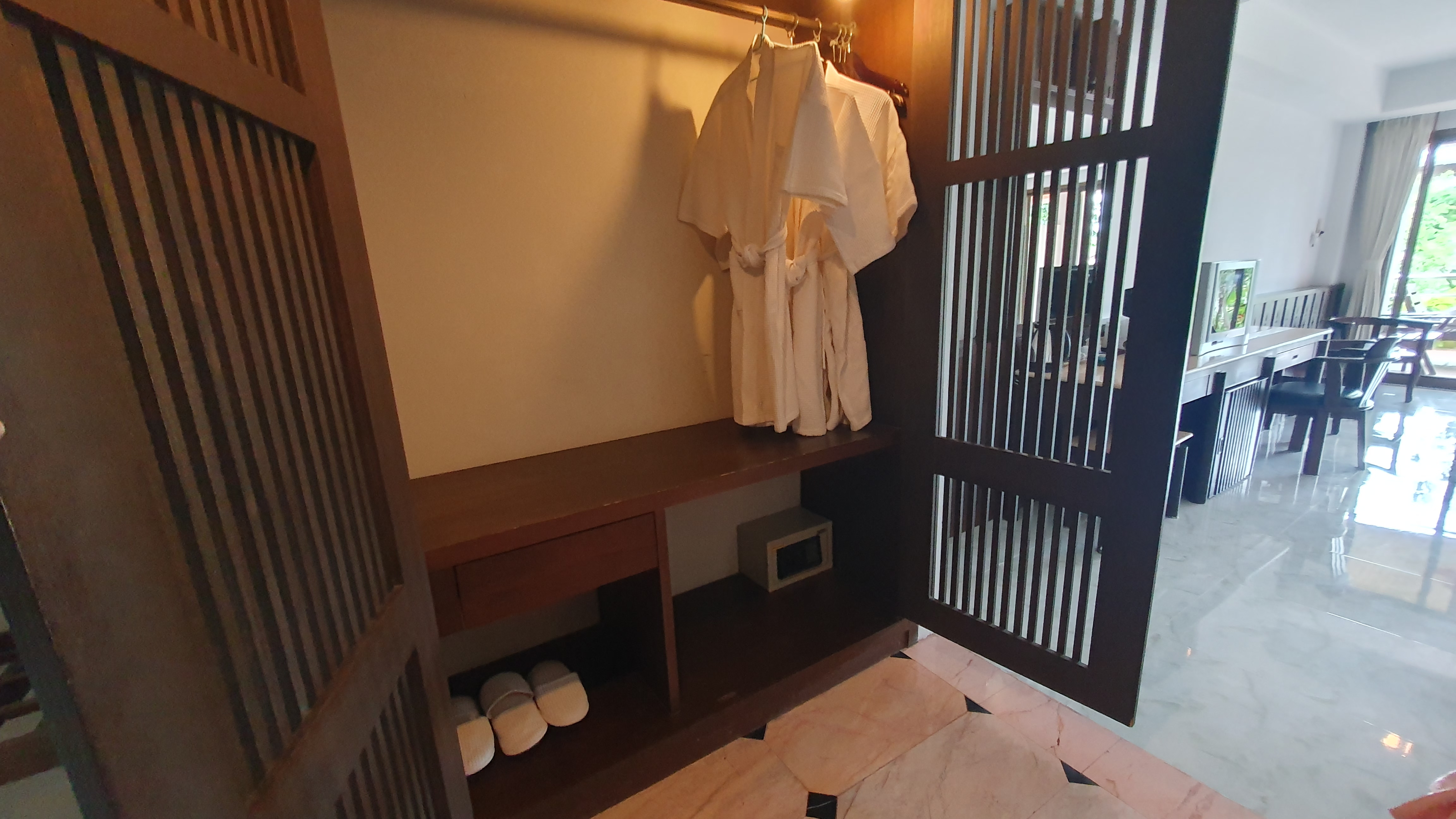 Family Room Garden View