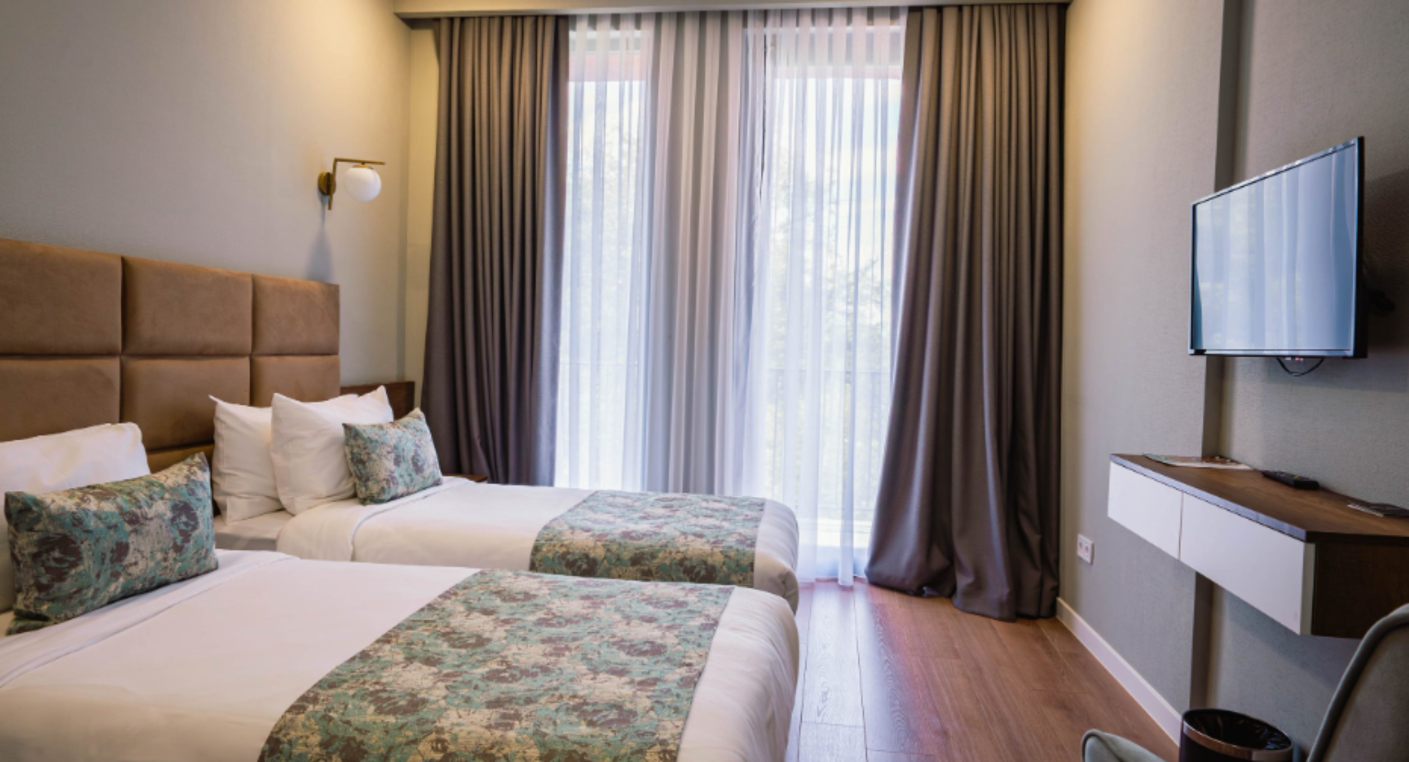 Double or Twin Standard