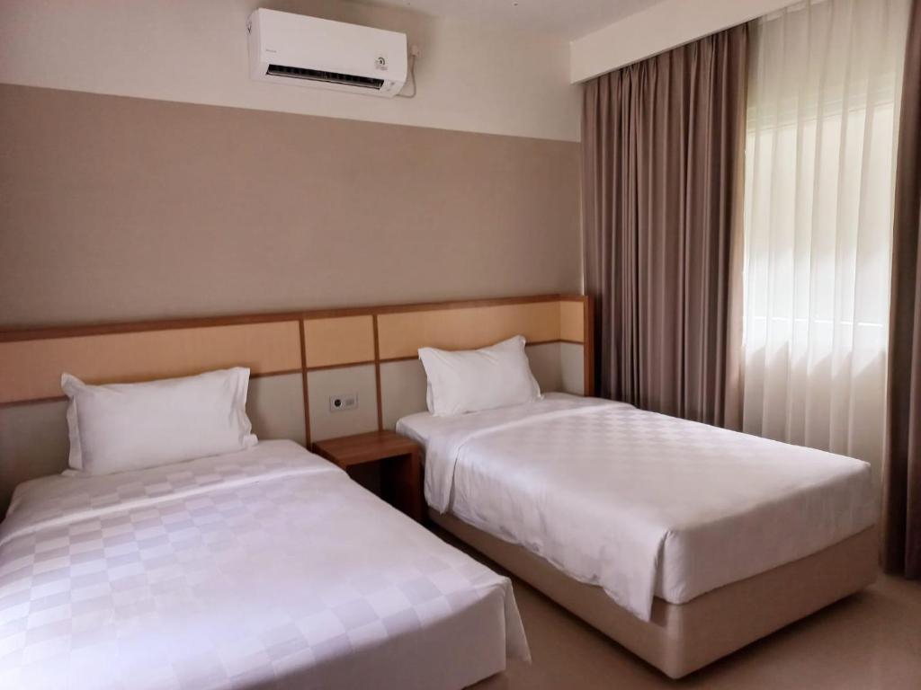 Suite Two Bedrooms Two Bathrooms