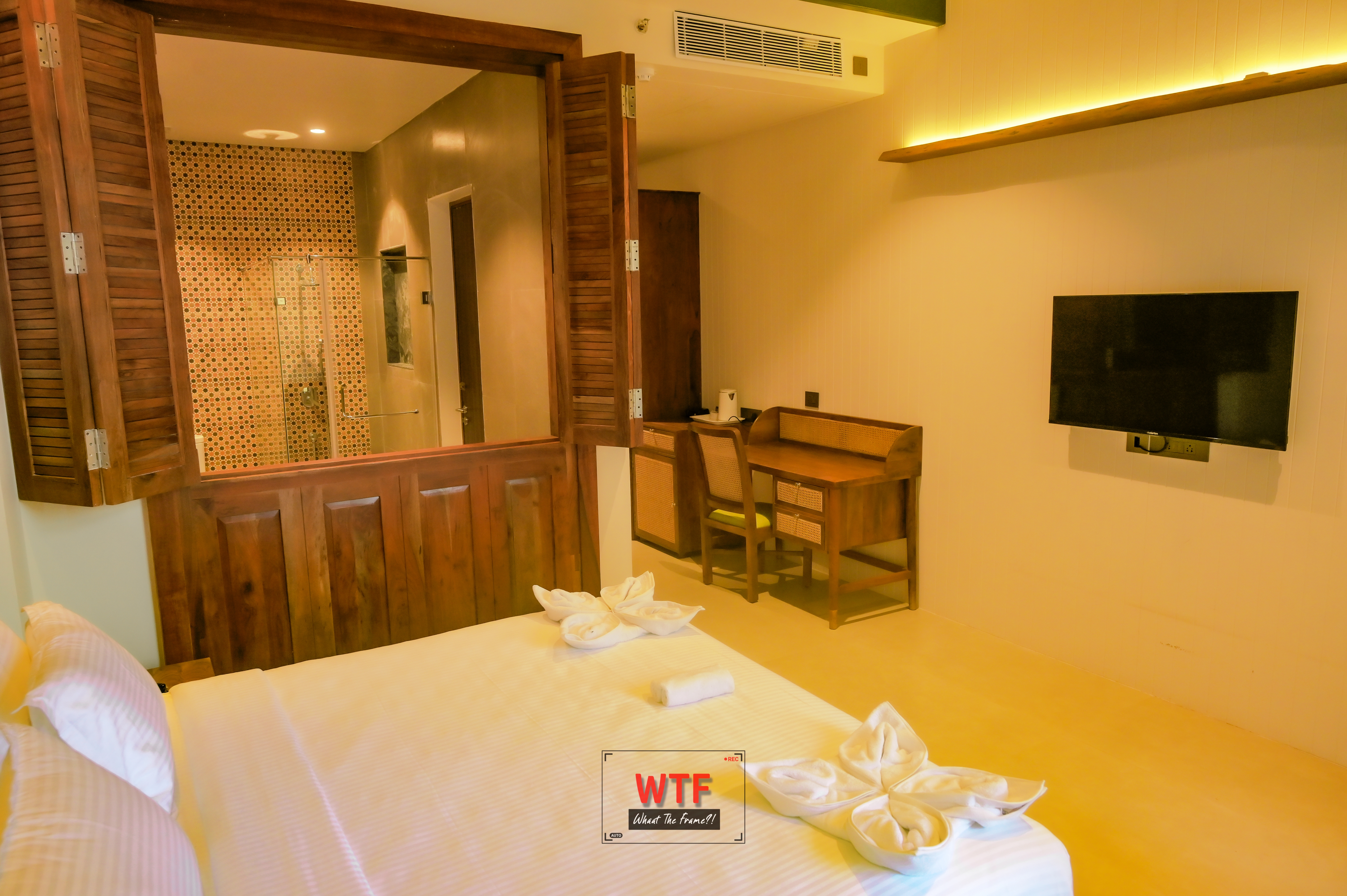 Suite Deluxe King Bed