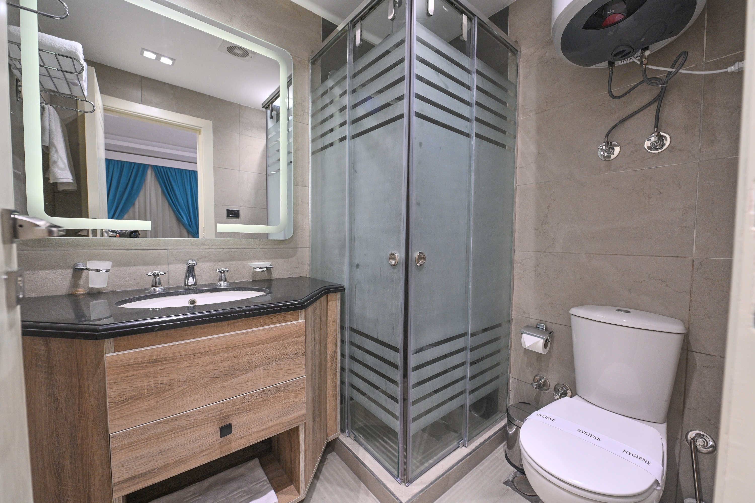 Double Deluxe King Bed