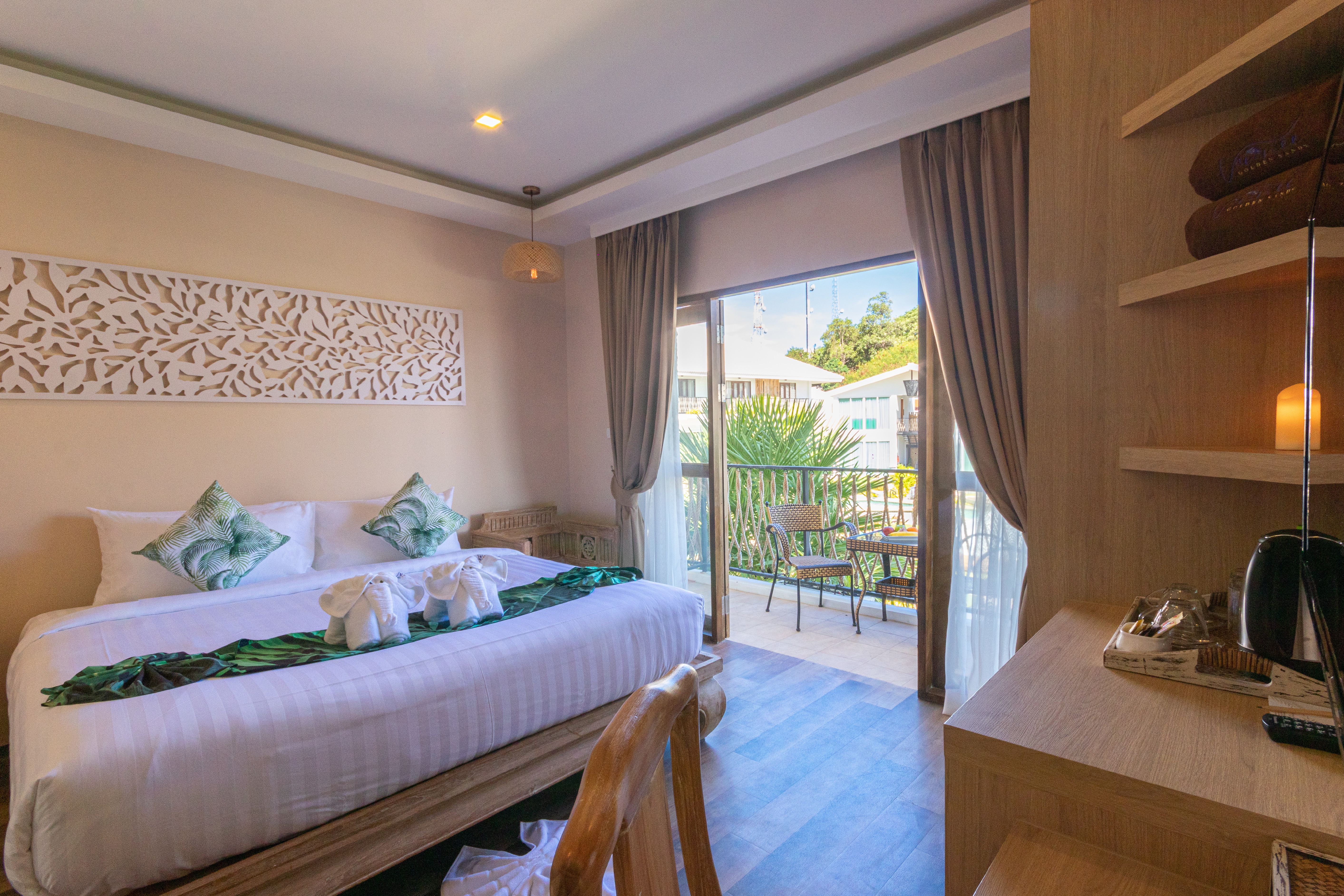 Double Superior with Views