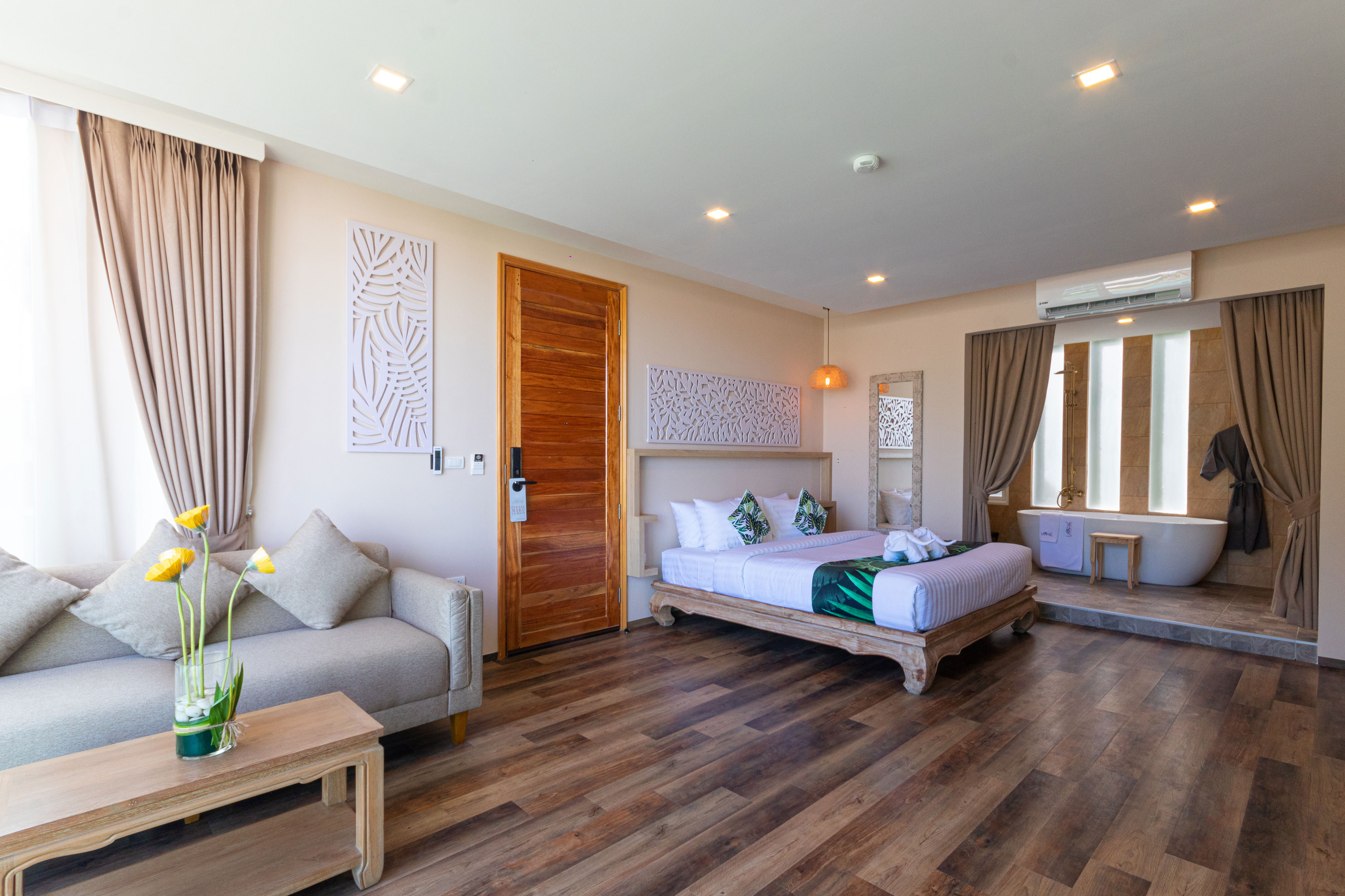 Double or Twin One Bedroom One Bathroom