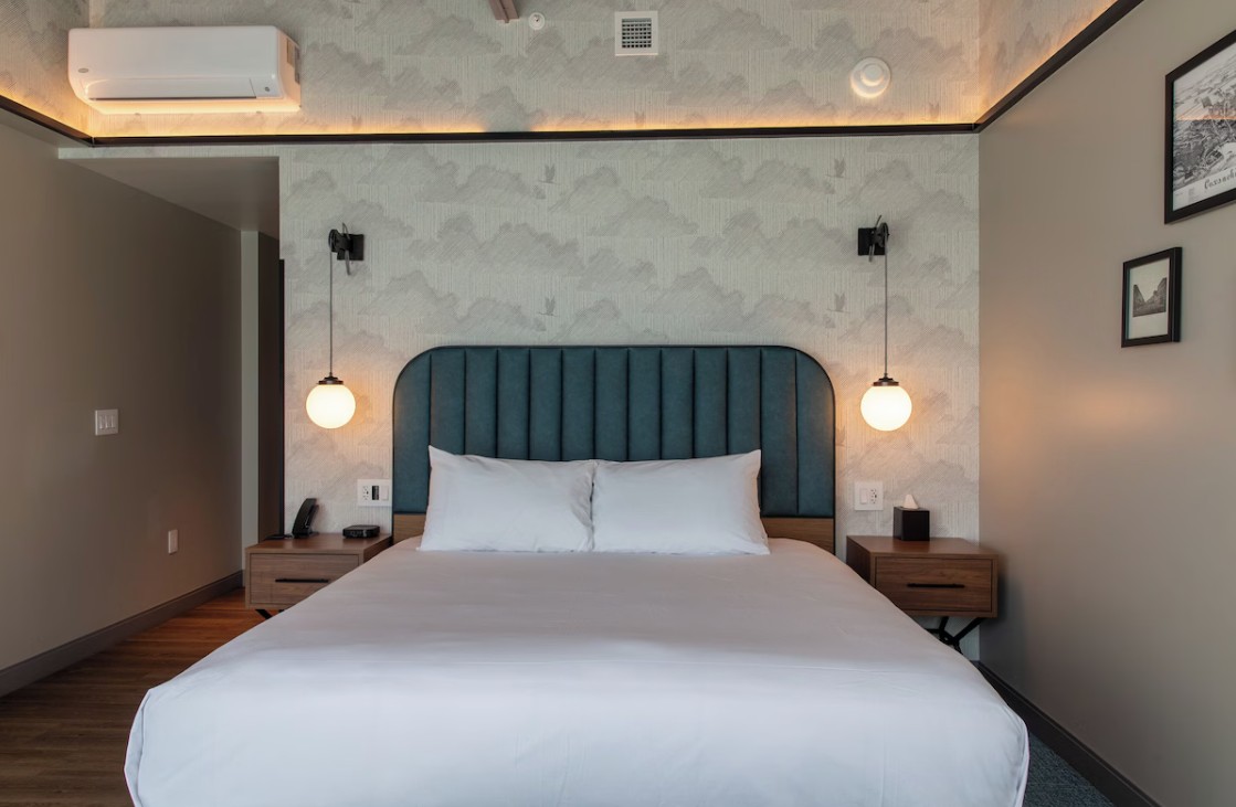 Double Accessible King Size Bed