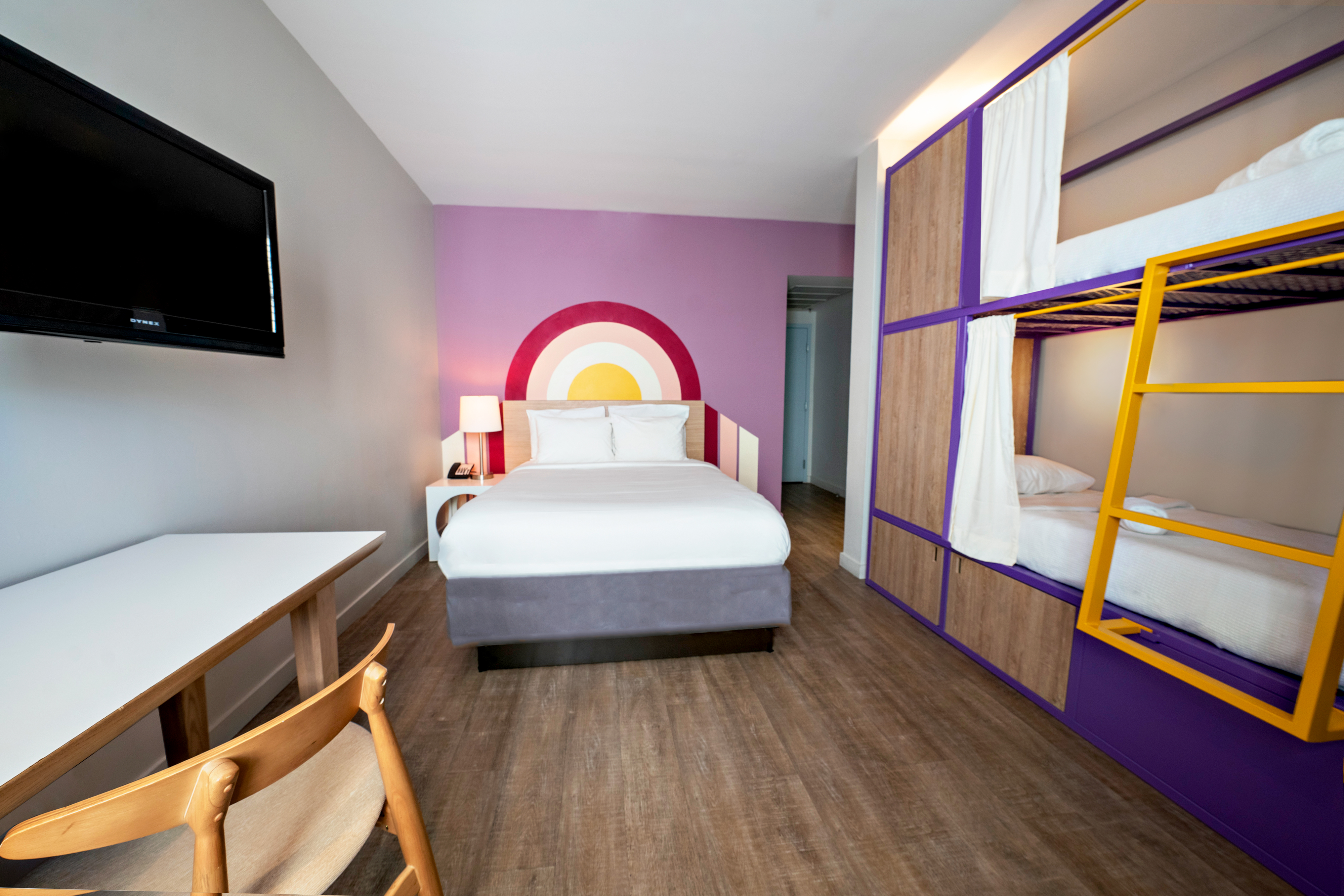 Family Room Capacity 4