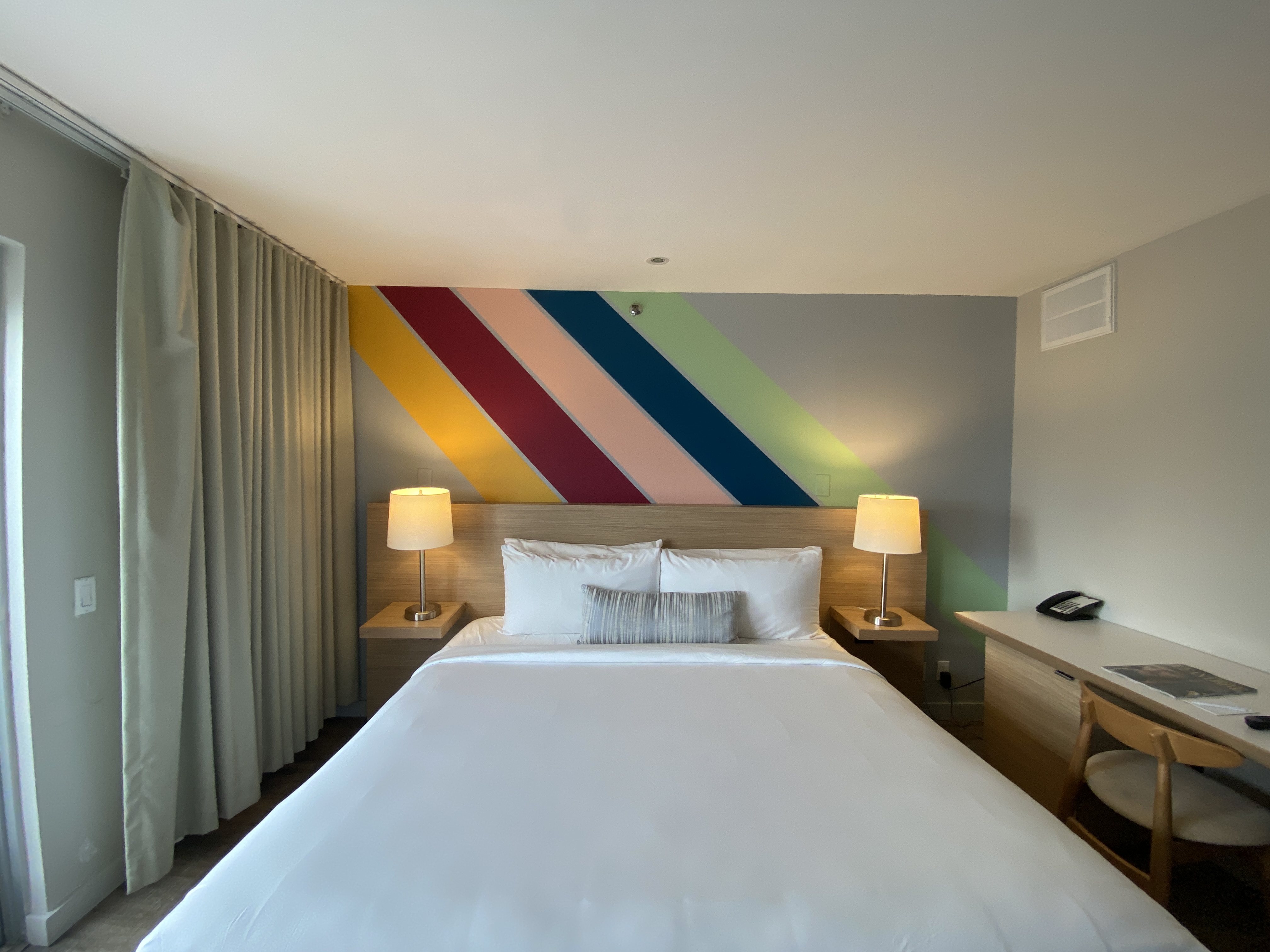 Double Classic Queen Bed