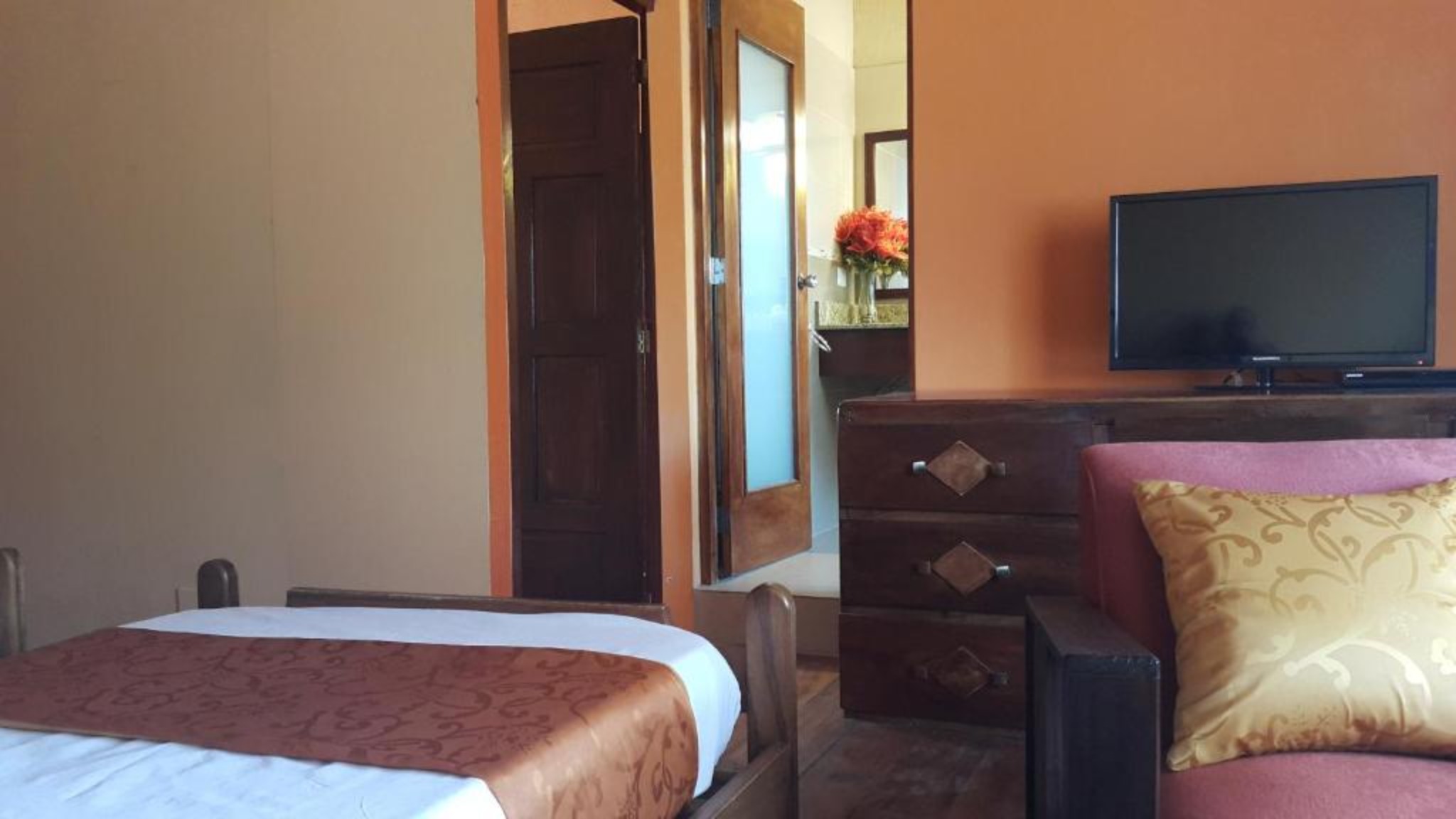 Family Room Two Bedrooms One Bathroom