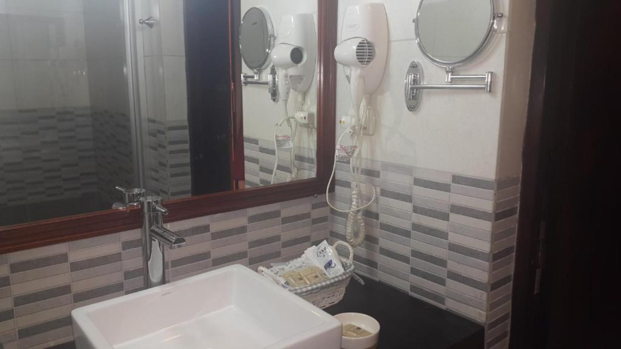 Quadruple Three Beds