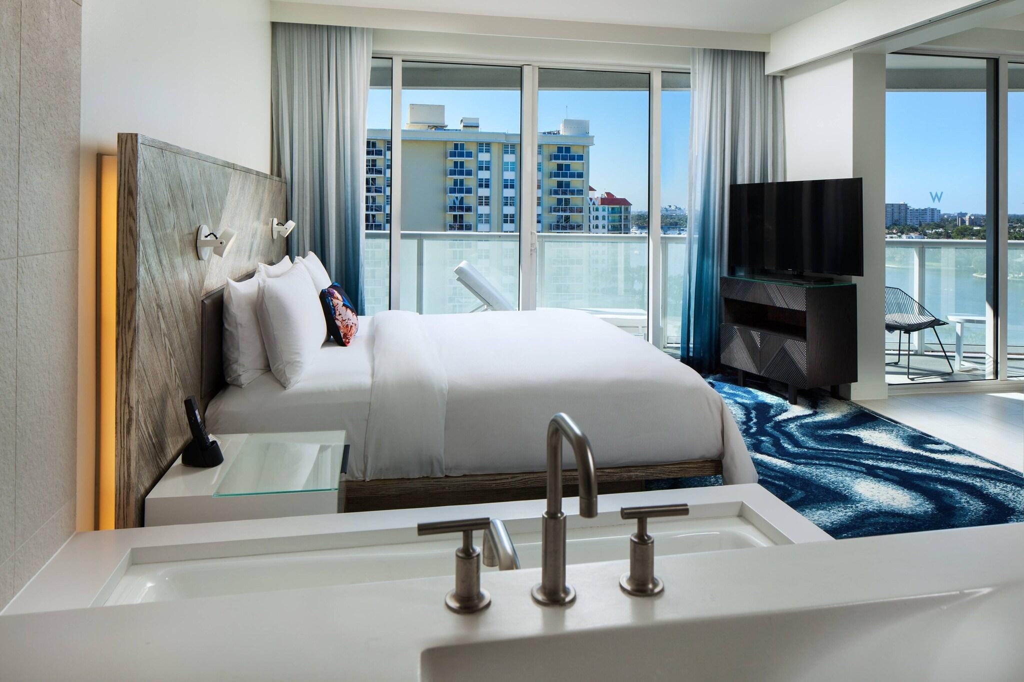 Suite Deluxe King Bed