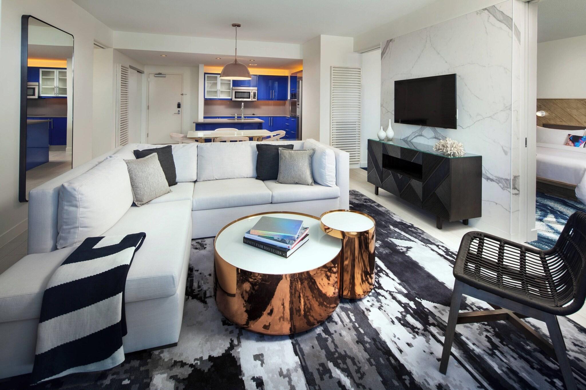 Suite Deluxe King Bed