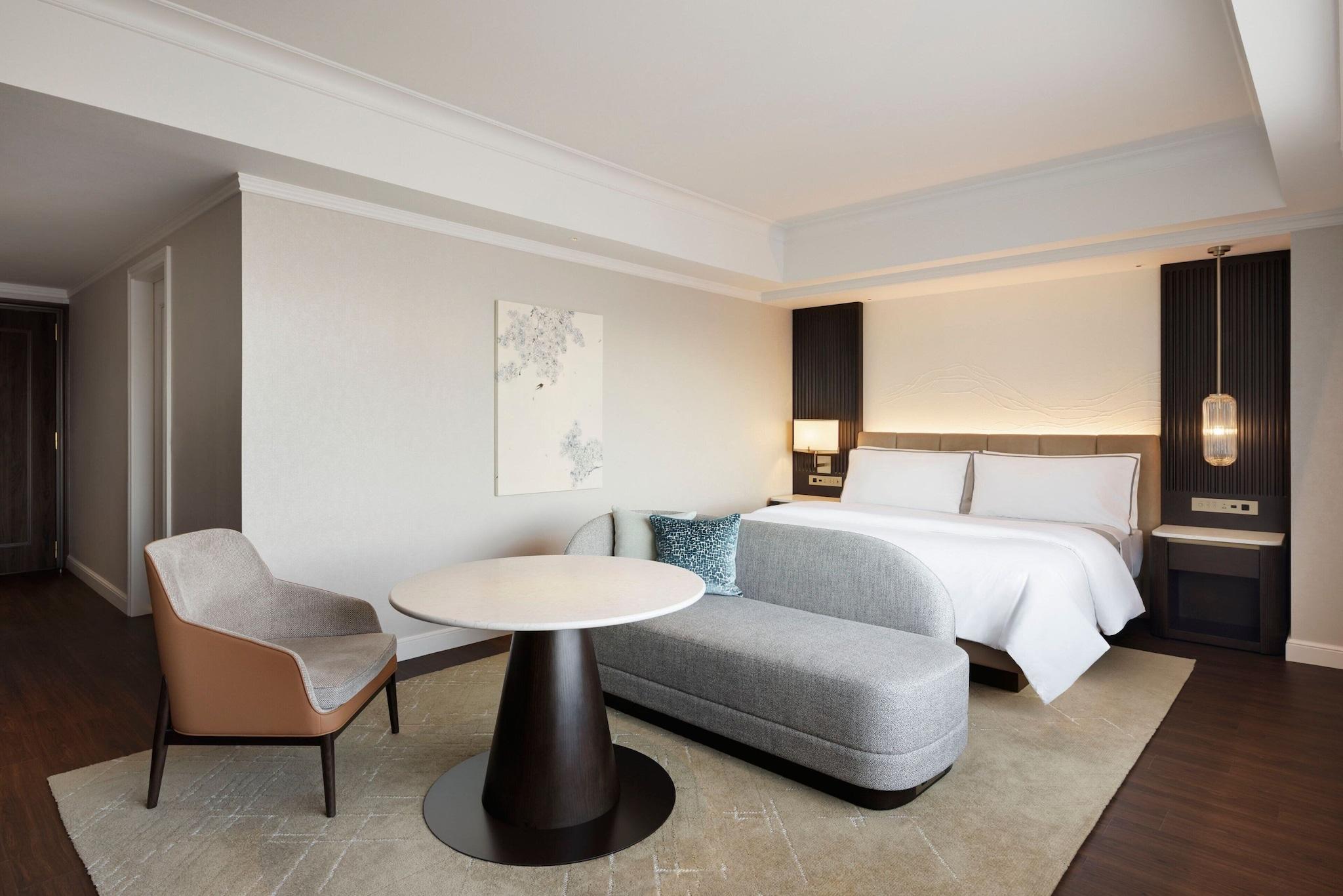 Double King Size Bed