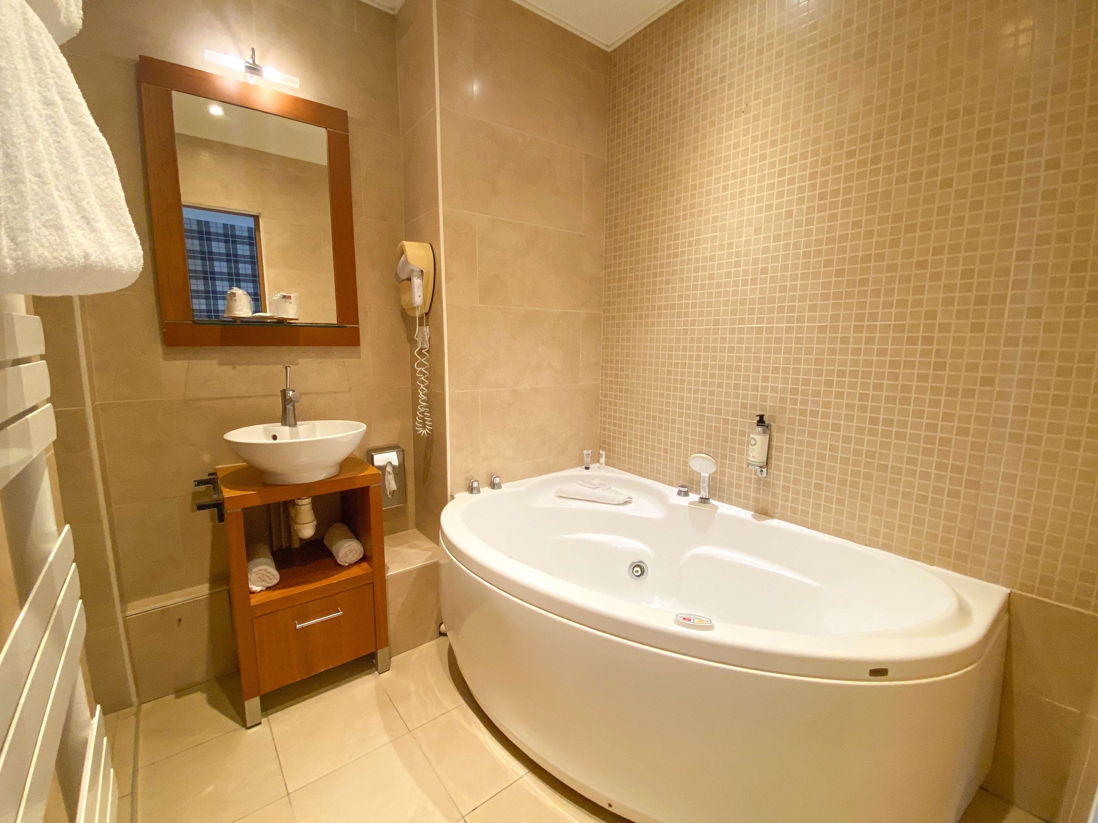 Double Deluxe with Views