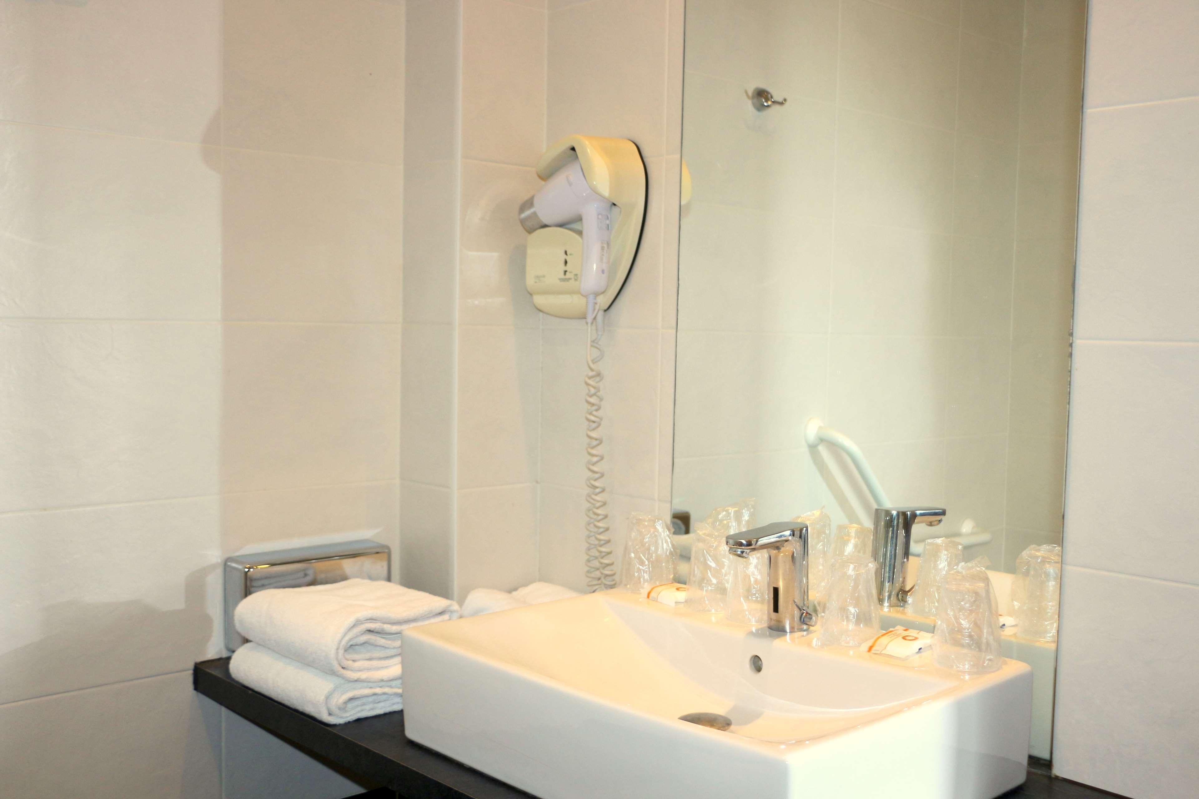 Family Room Accessible with Views