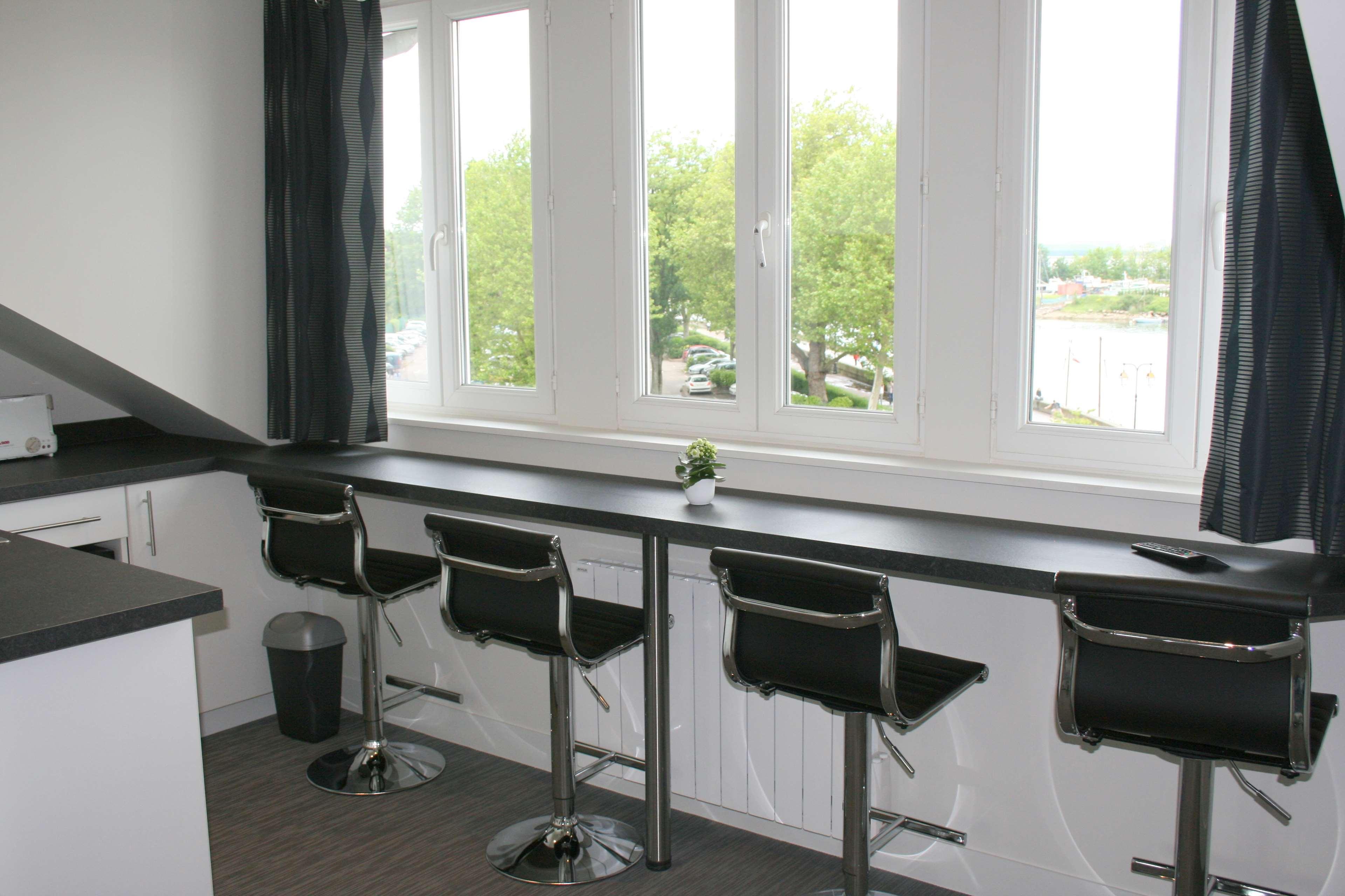 Apartment Queen Bed Non Smoking