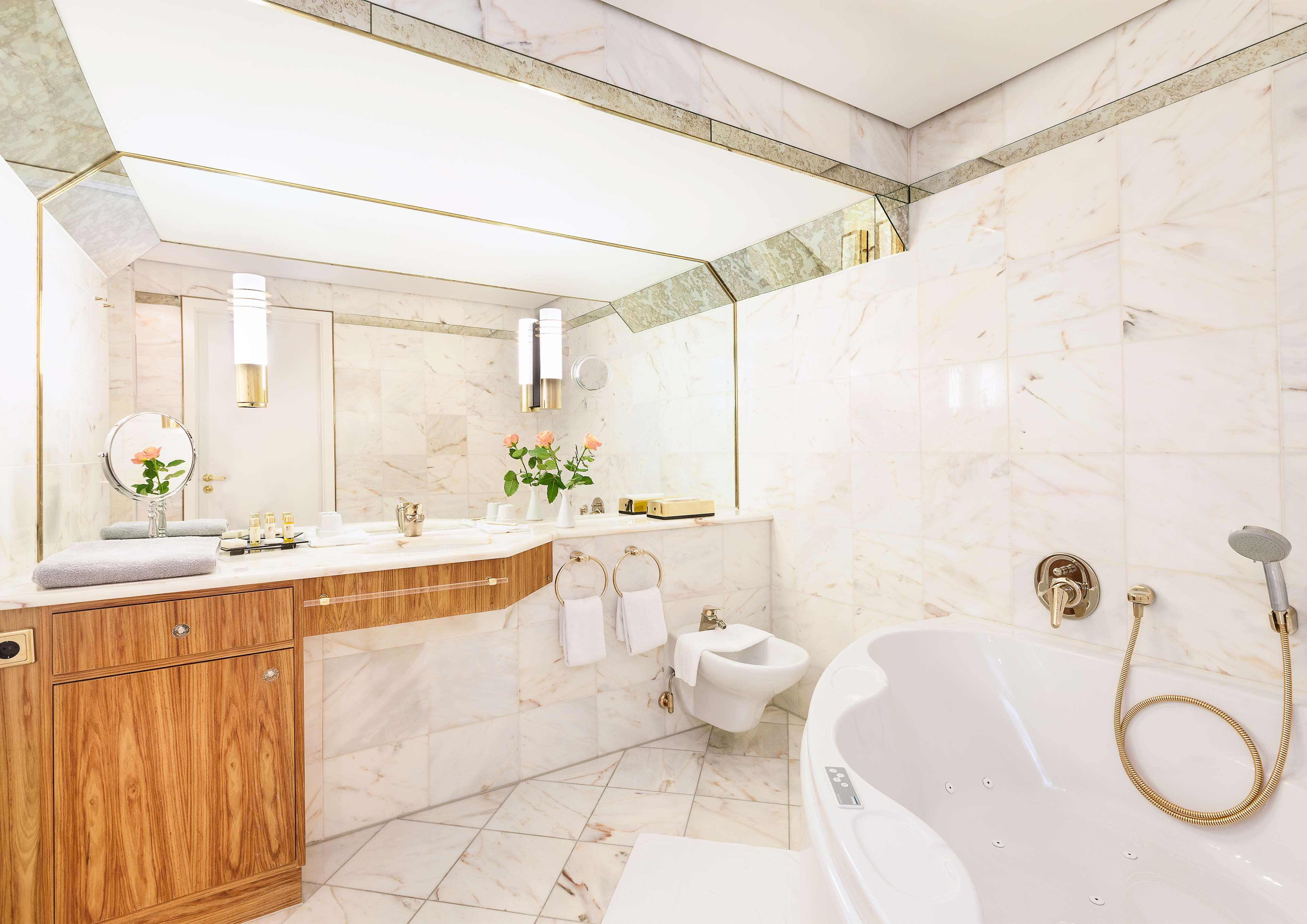 Suite with Double Bed