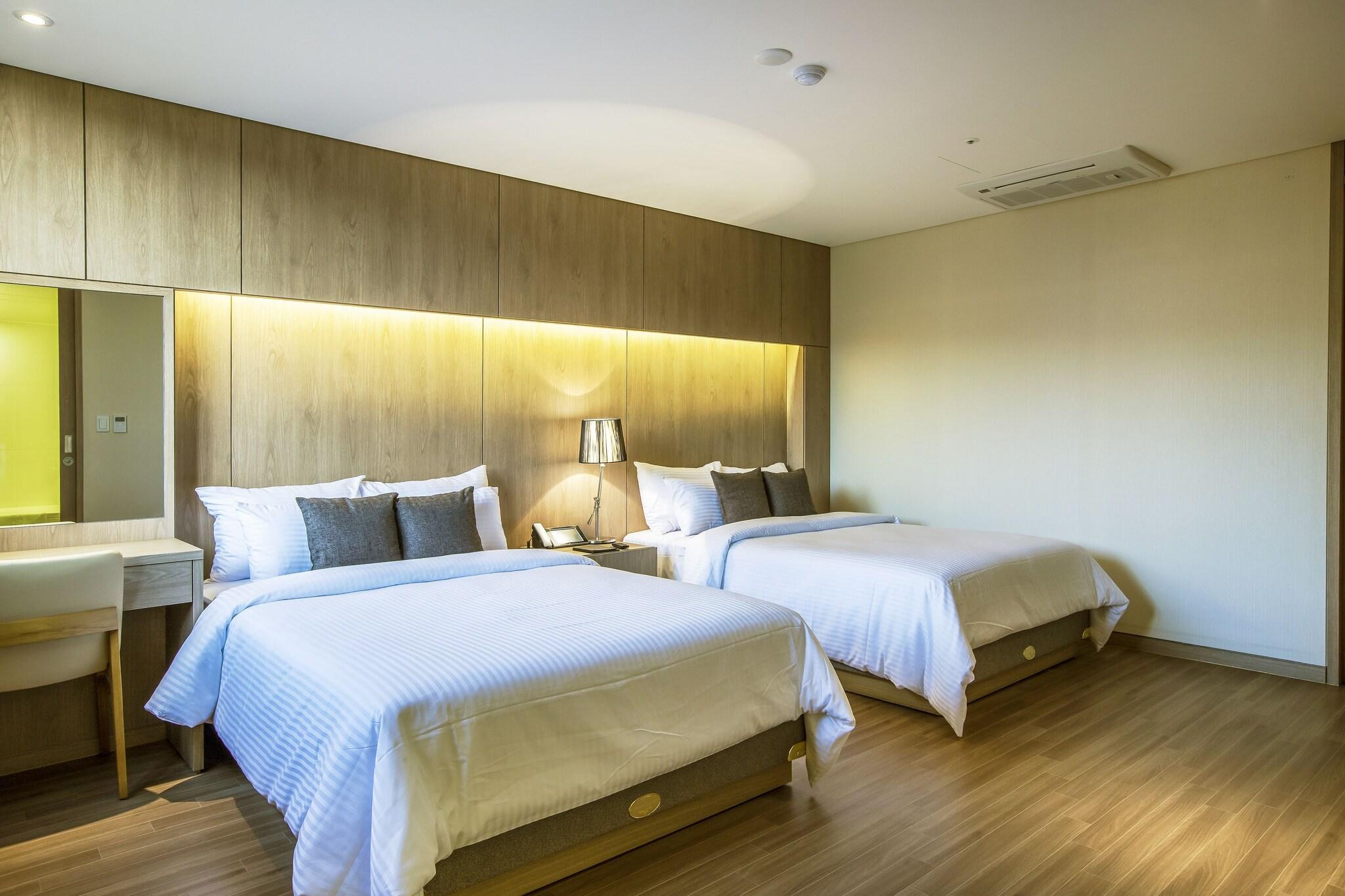 Suite Two Double Beds