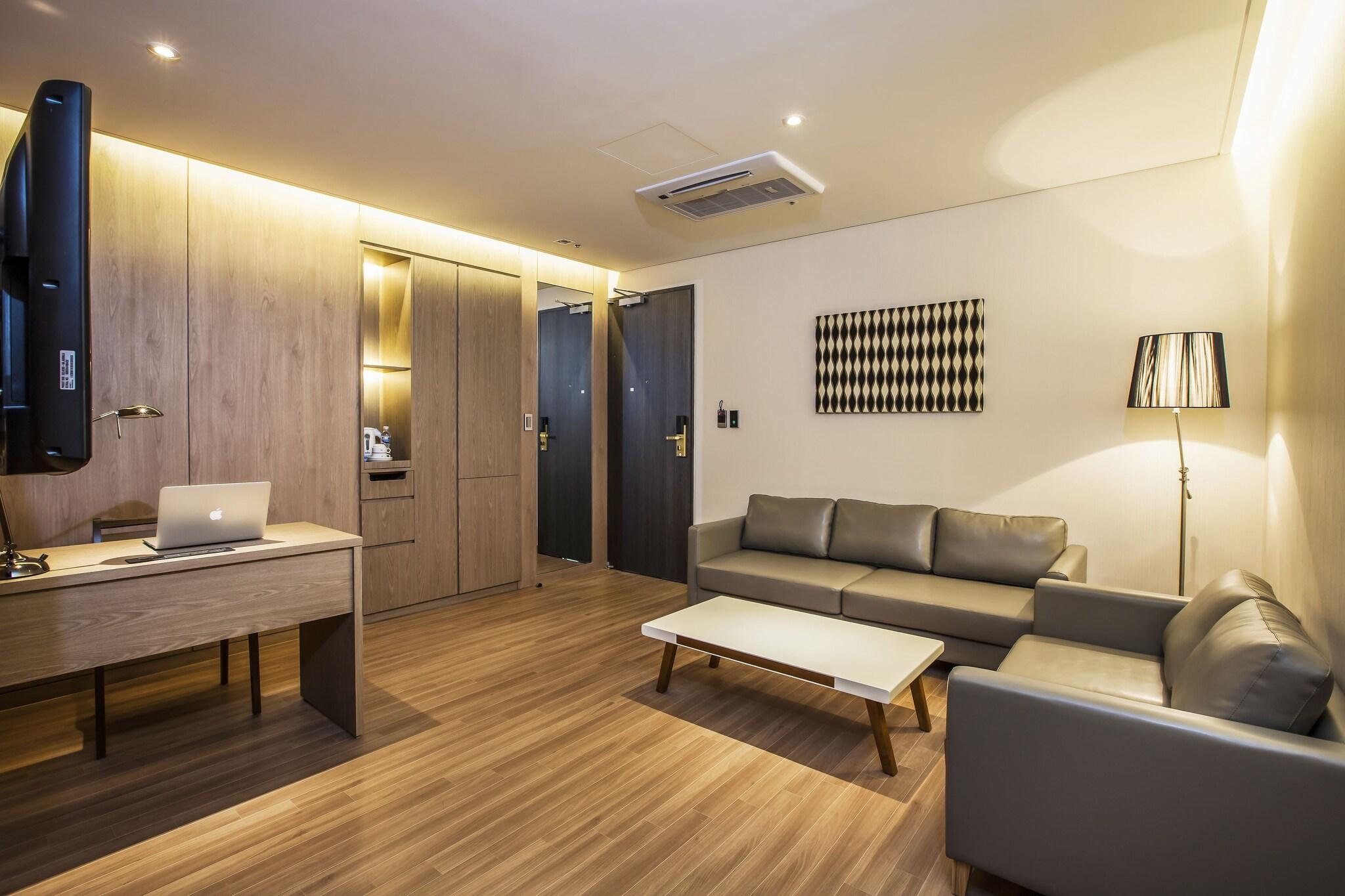 Suite Two Double Beds