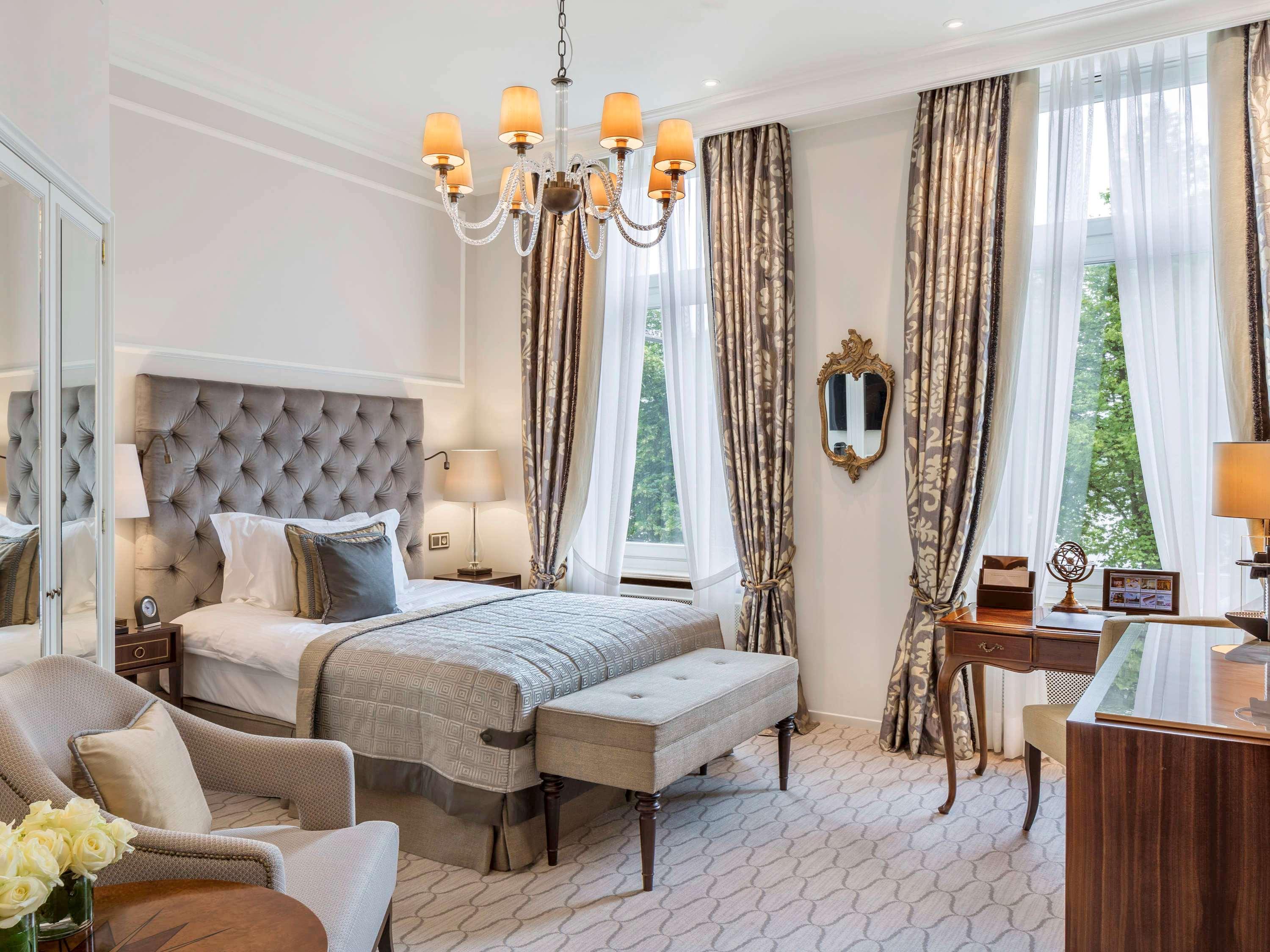 Single Deluxe with Balcony