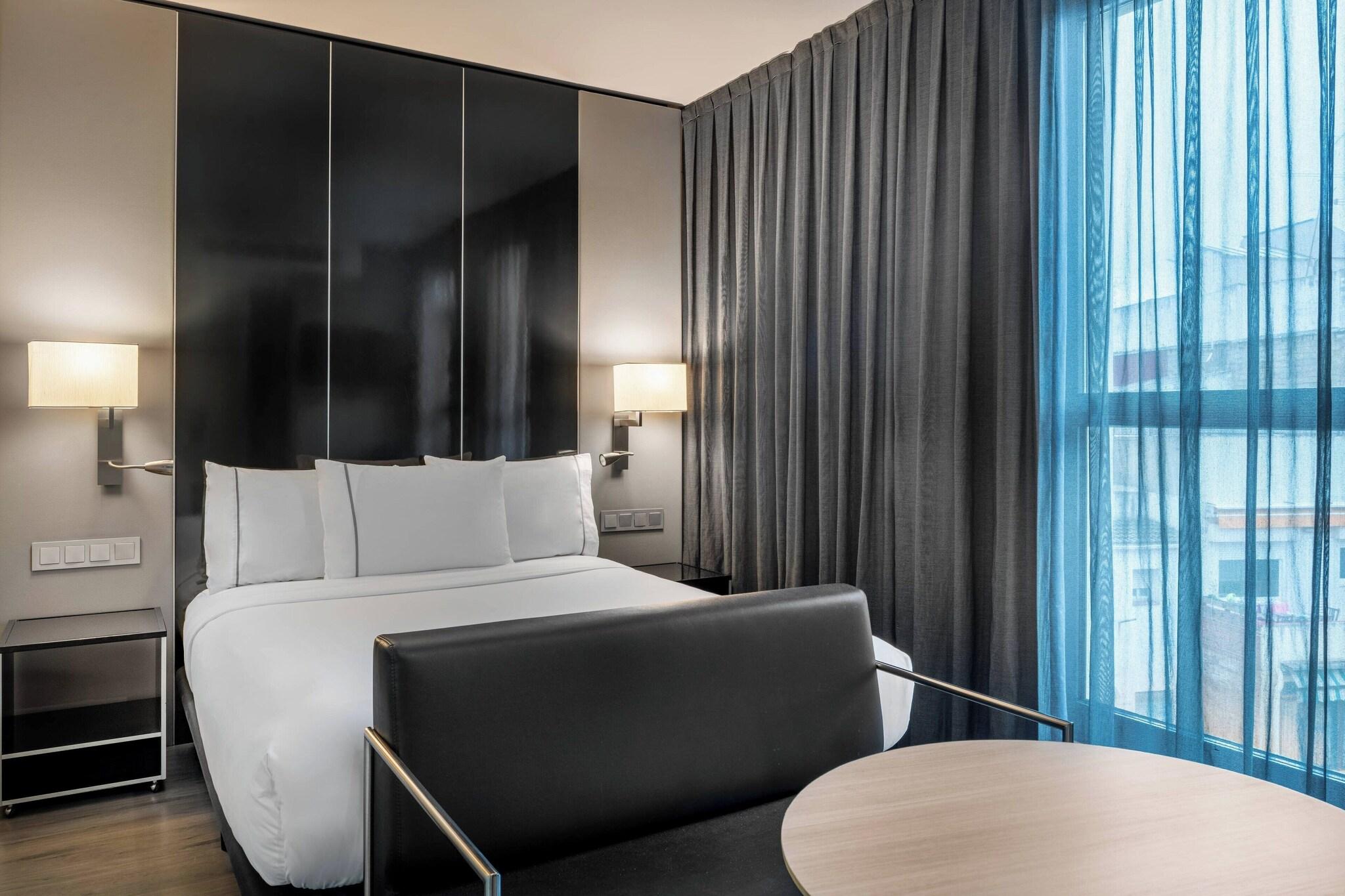 Double Queen Size Bed