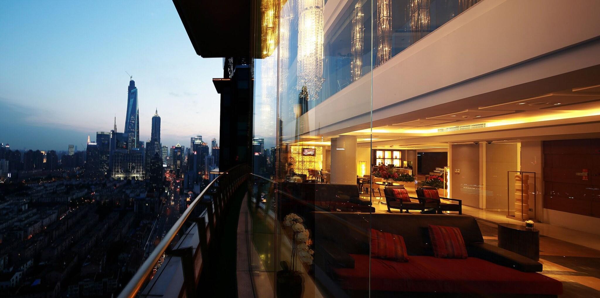 Junior Suite King Size Bed