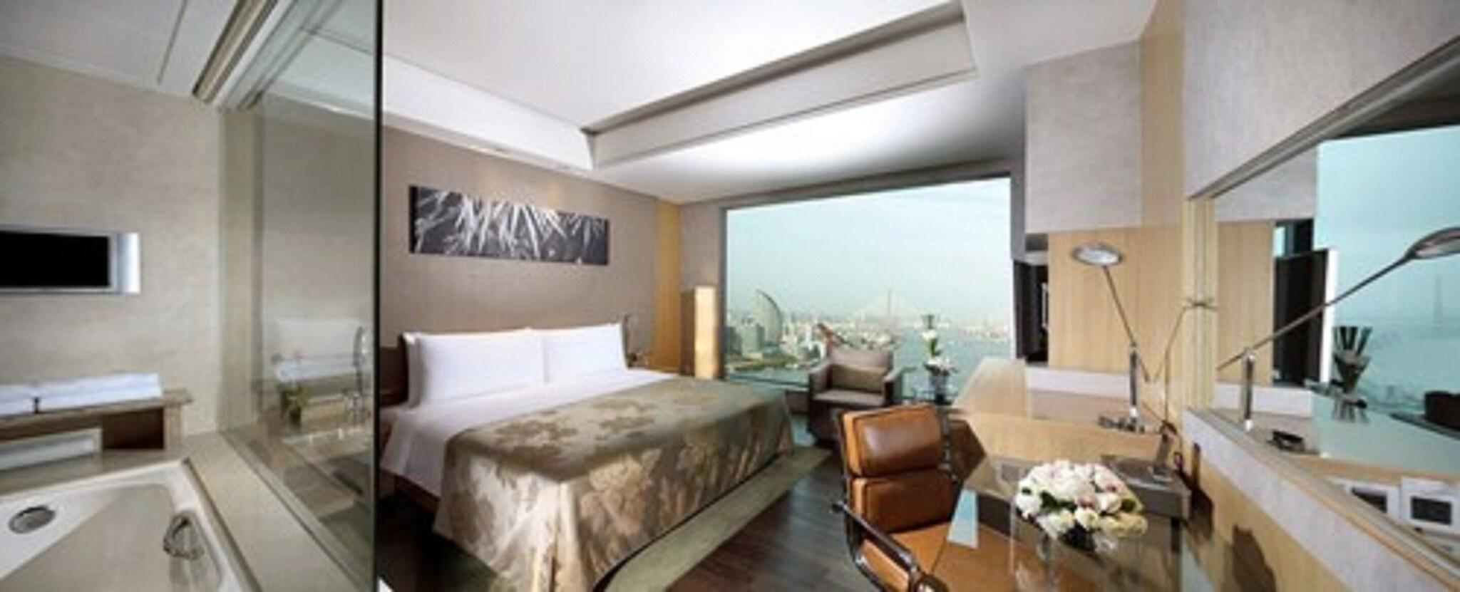 Junior Suite King Size Bed