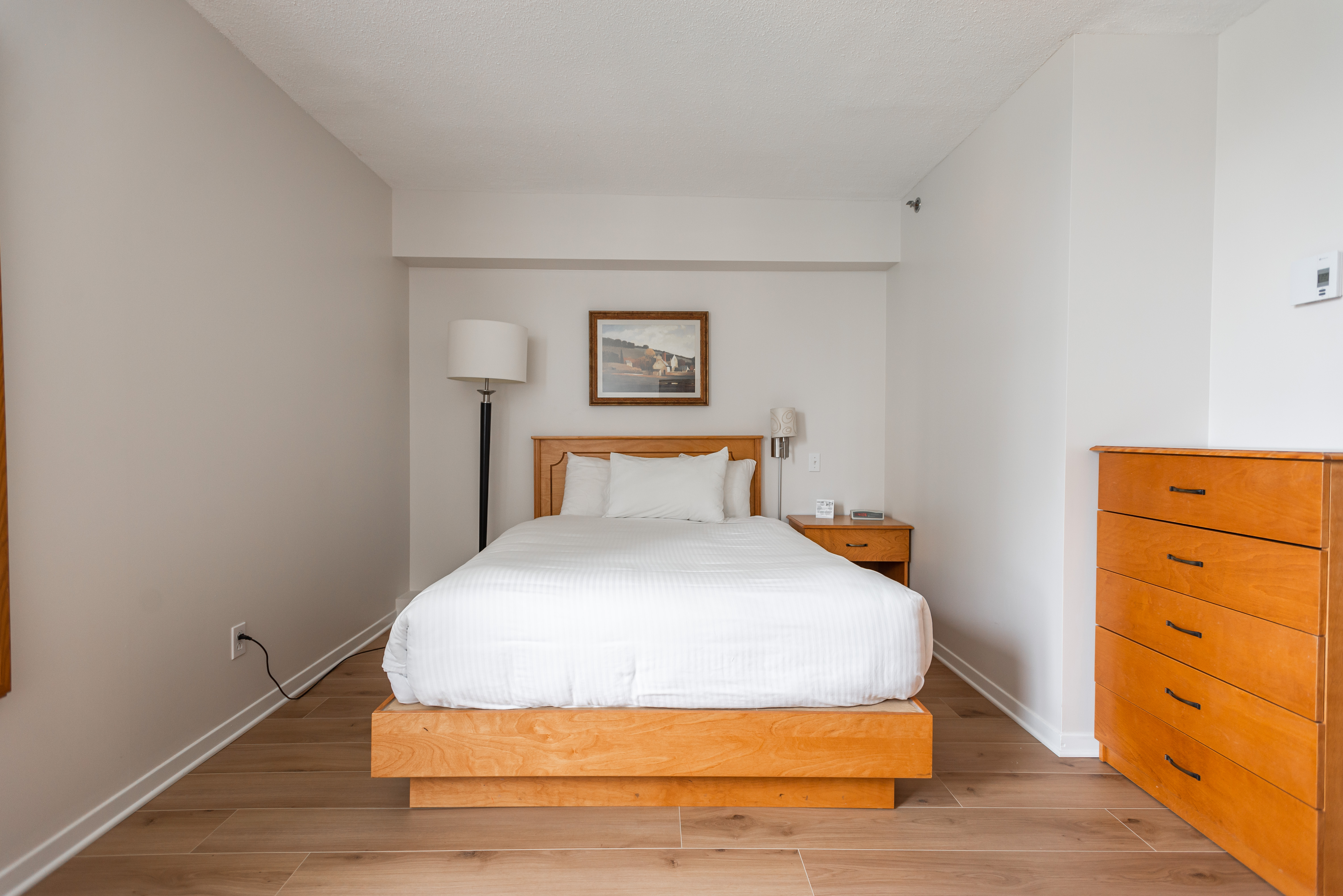 Studio Queen Size Bed