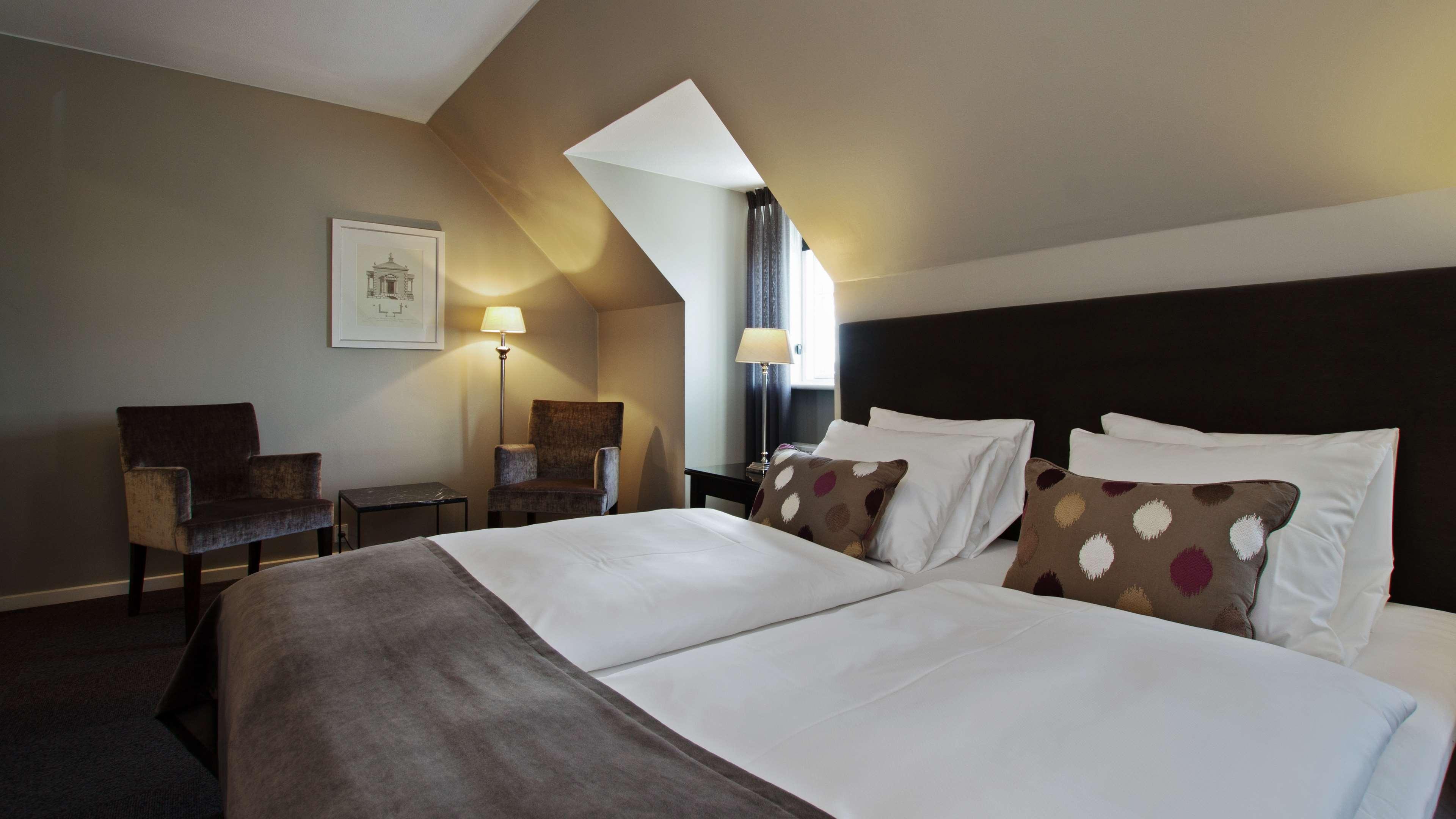 Double Executive King Bed