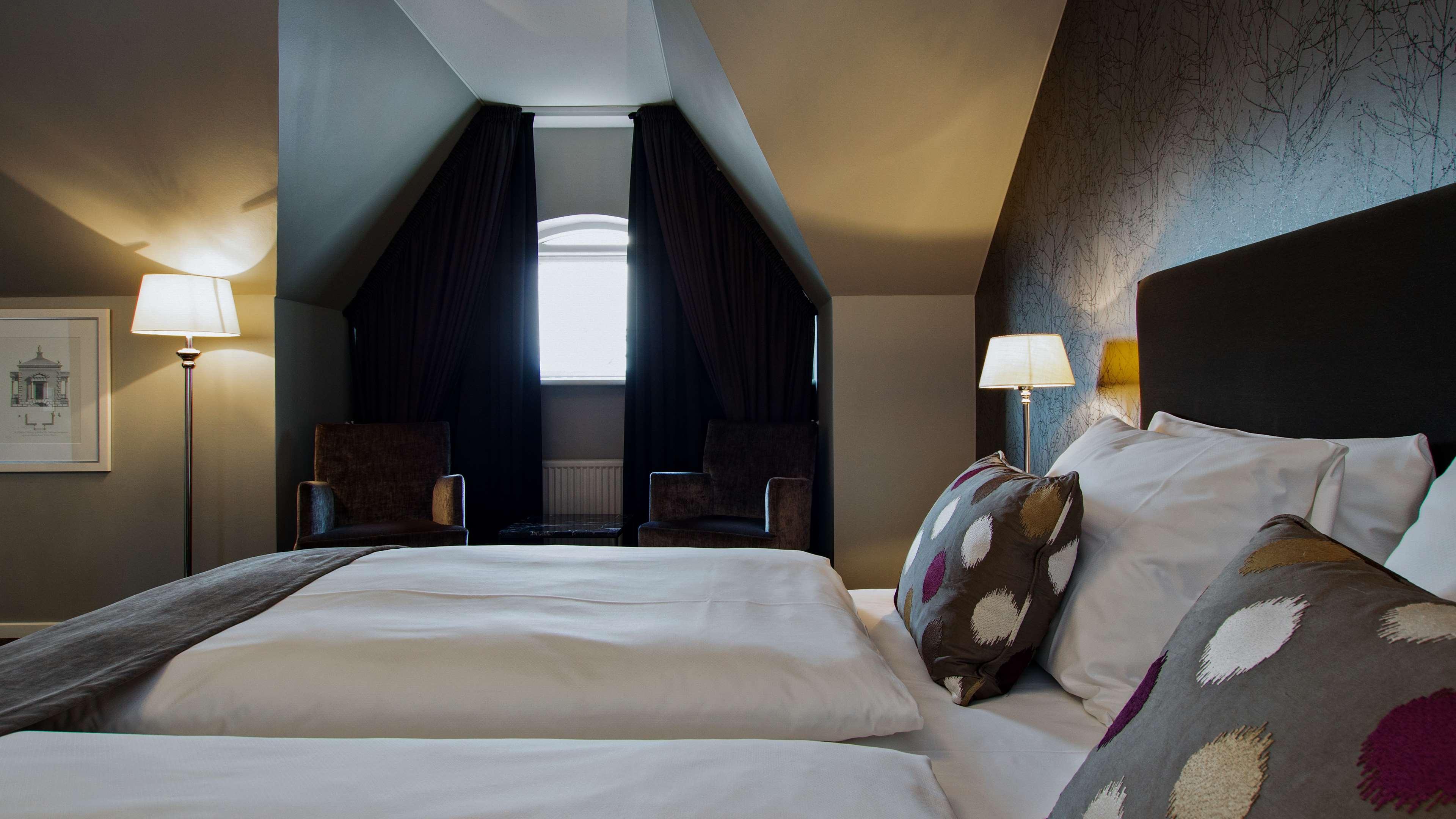 Double Executive King Bed