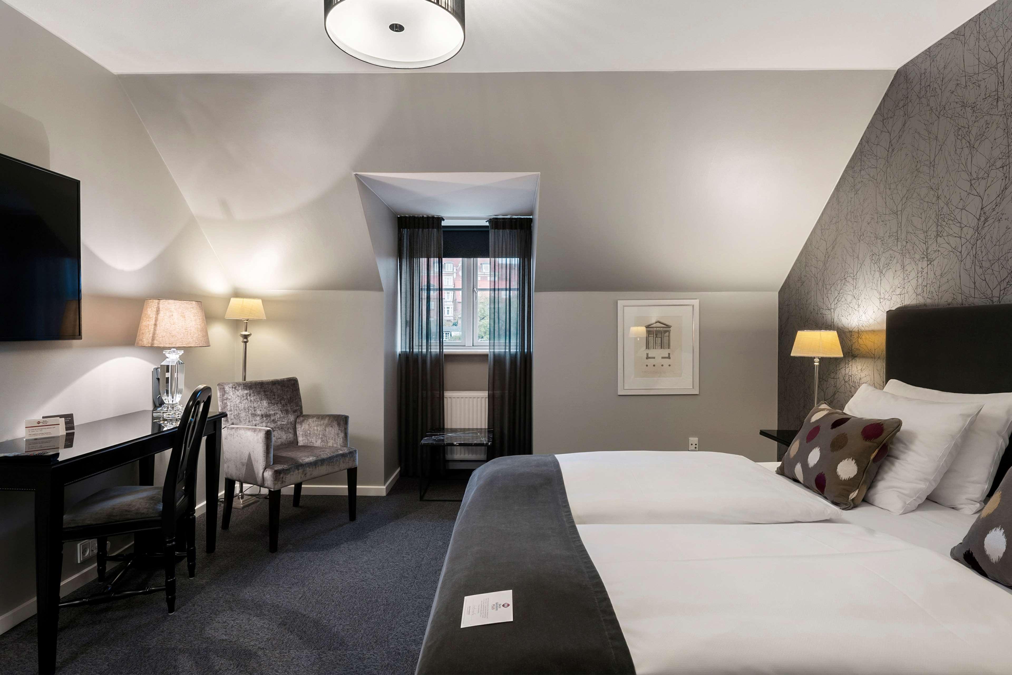 Double Executive King Bed