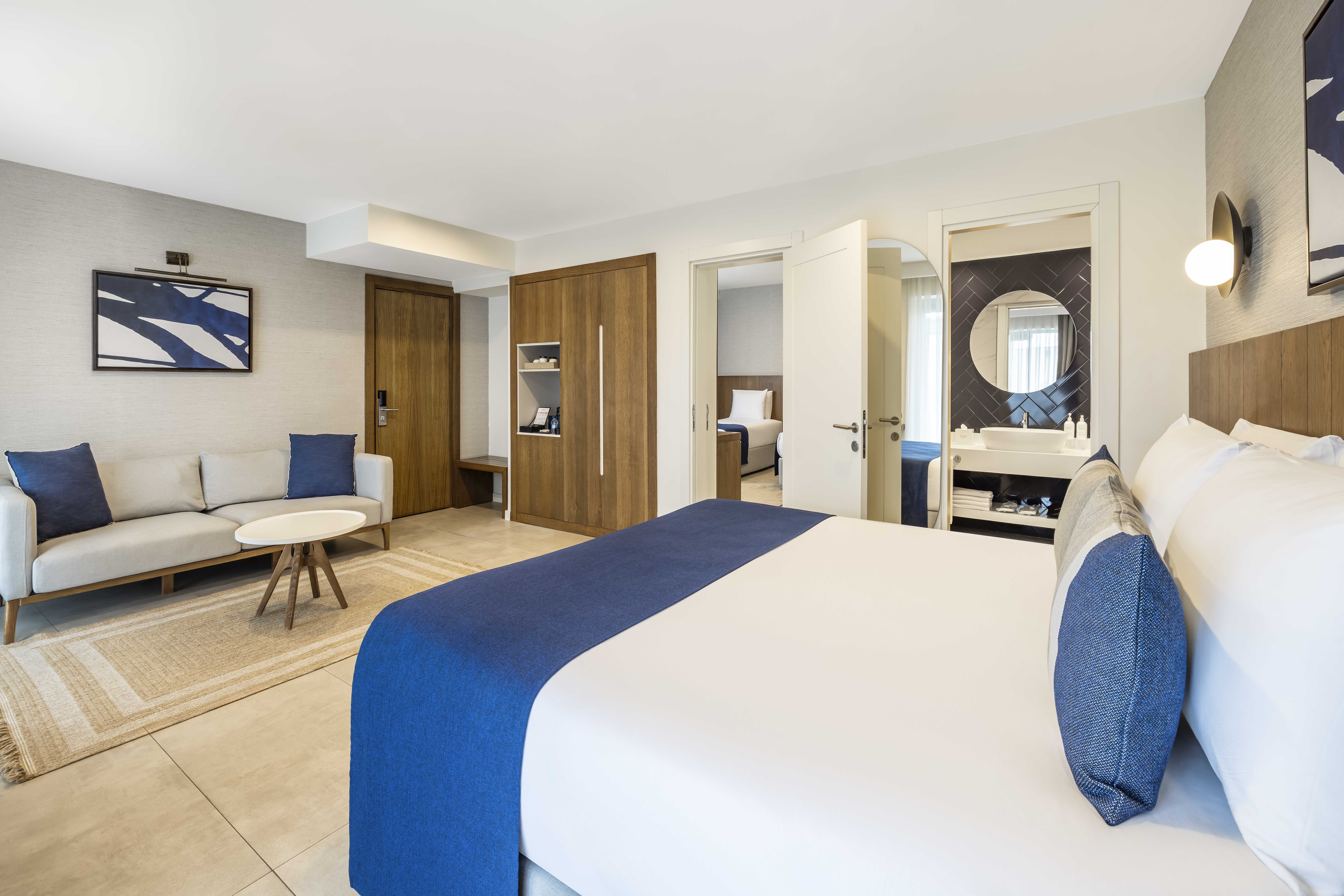 Family Room Land View